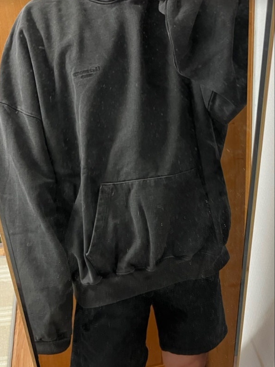Undermycar Mu.08 Anti Fxxking Logo Play Oversized Pigment Hoodie Gray 착용 스타일