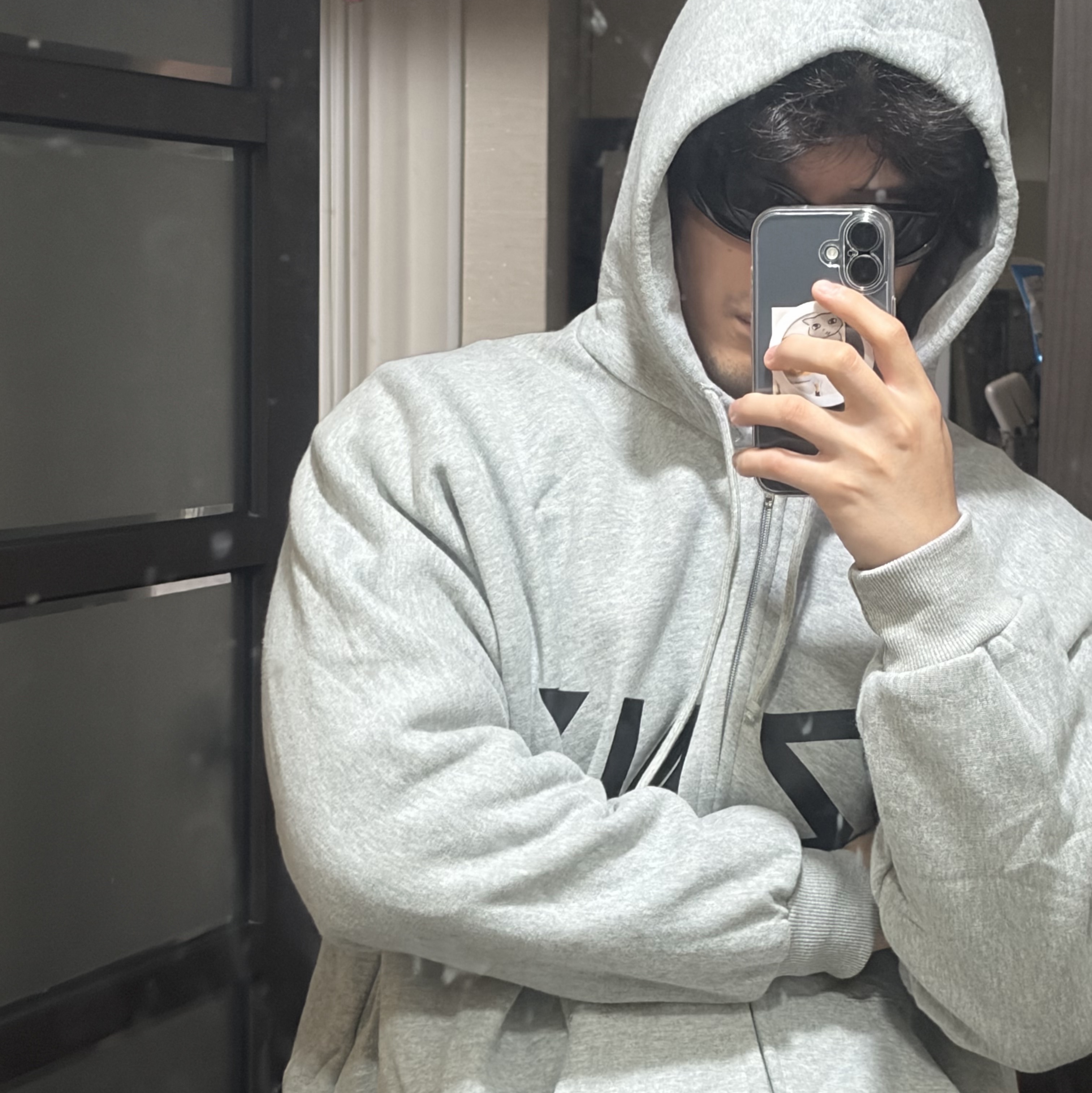 Yeezy HD-10 Grey - Korea Limited, Guidi Horse Full Grain Leather Card Holder Black 착용 스타일 - 2