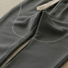 Undermycar Mu.112 Original Logo Curve Line Stitch Bonded Sweat Pants Charcoal 착용 스타일