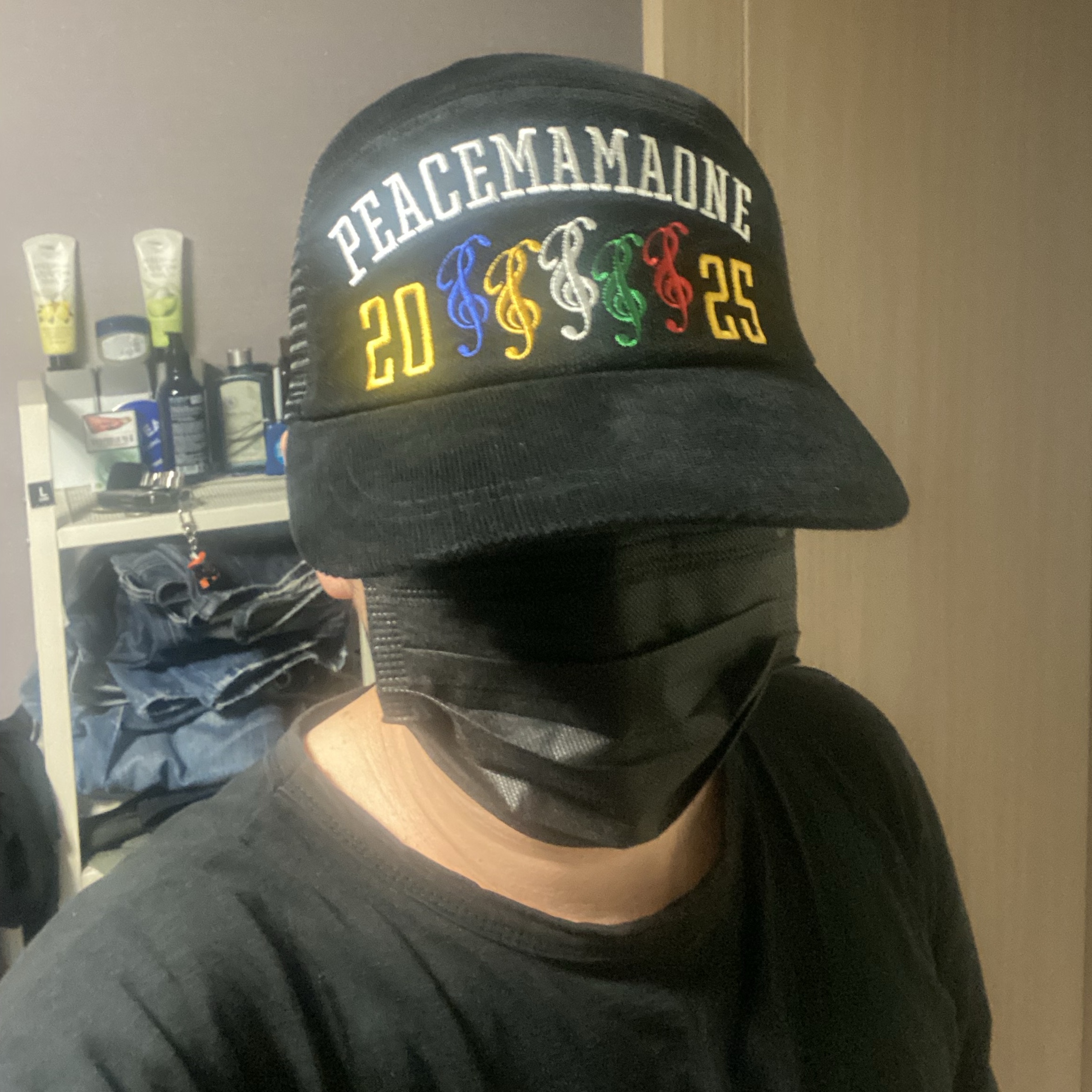 Peaceminusone x 2025 MAMA Awards Peacemamaone Cap Mesh 착용 스타일 - 1