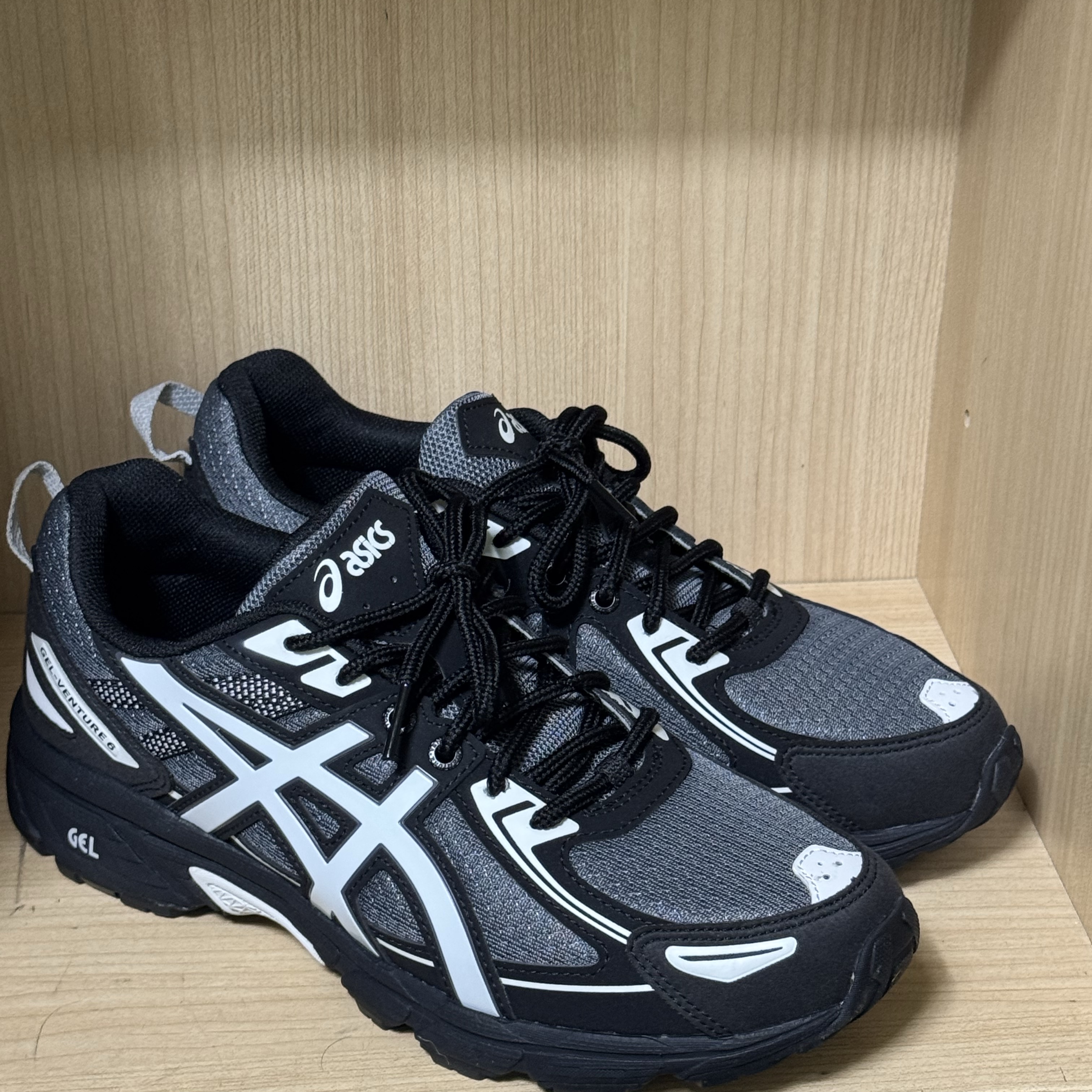 Asics Gel-Venture 6 Carrier Grey 착용 스타일