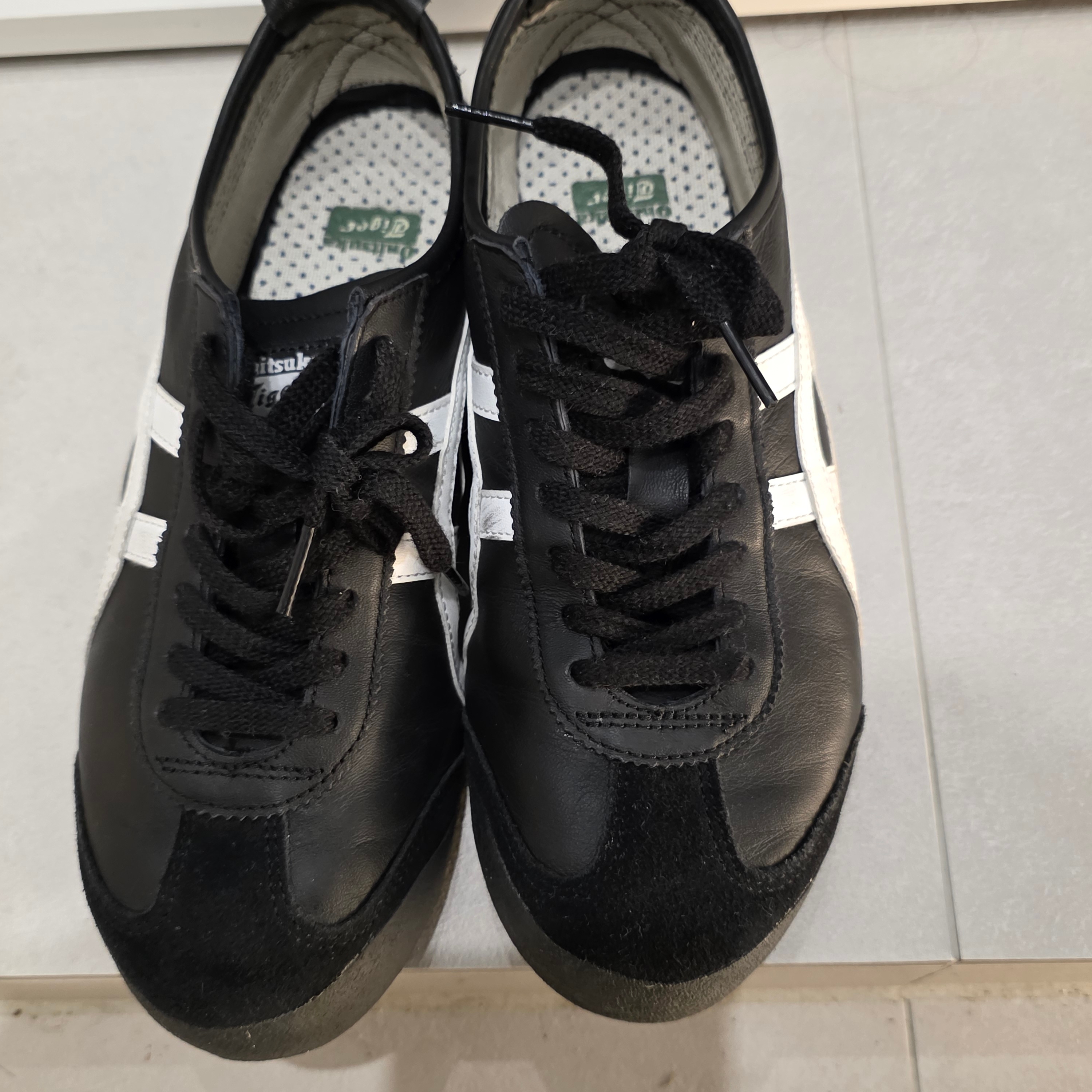 Onitsuka Tiger Mexico 66 Black White 착용 스타일