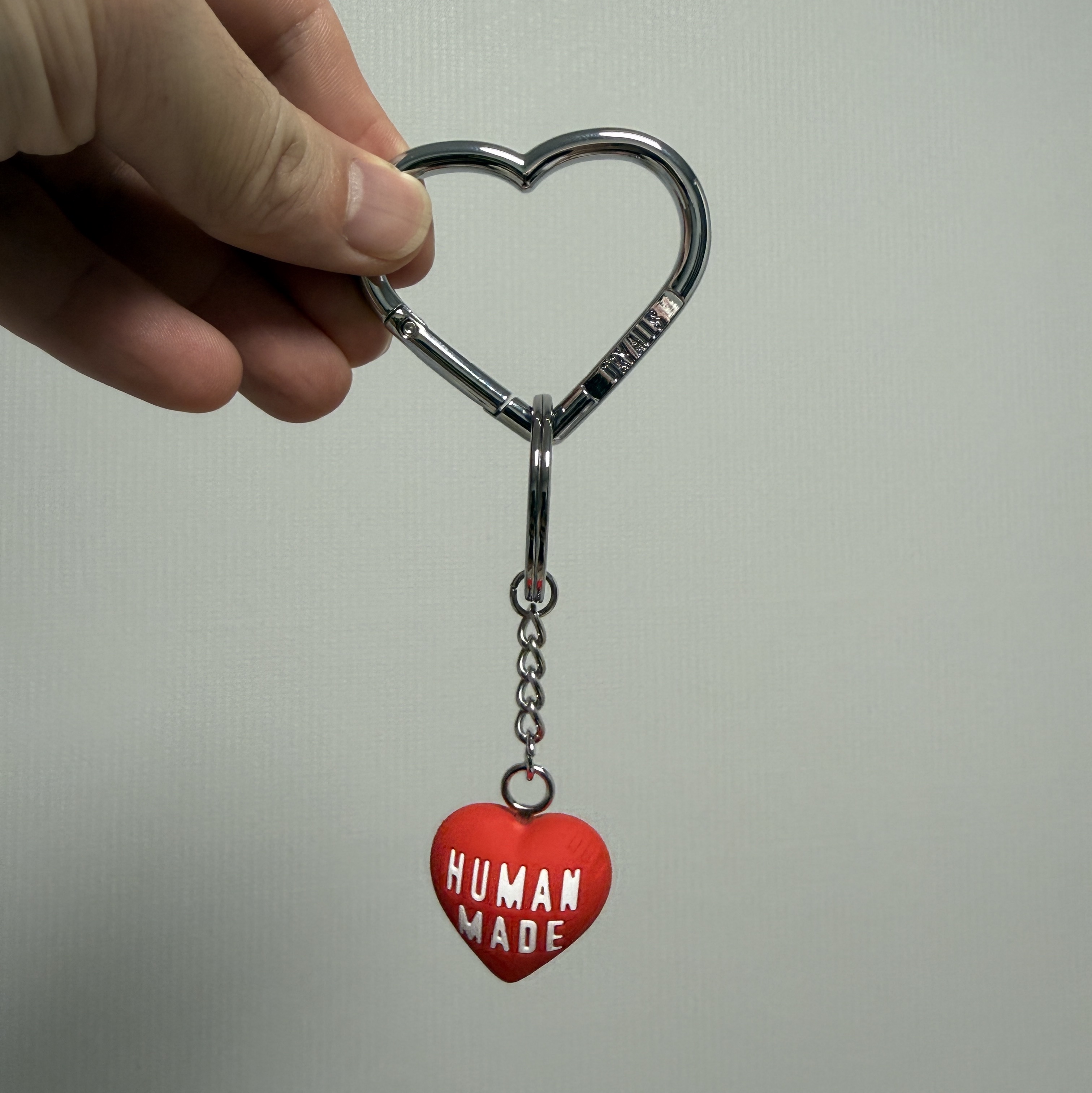 Human Made Heart Rubber Key Chain Red, Human Made Heart Carabiner Silver 착용 스타일