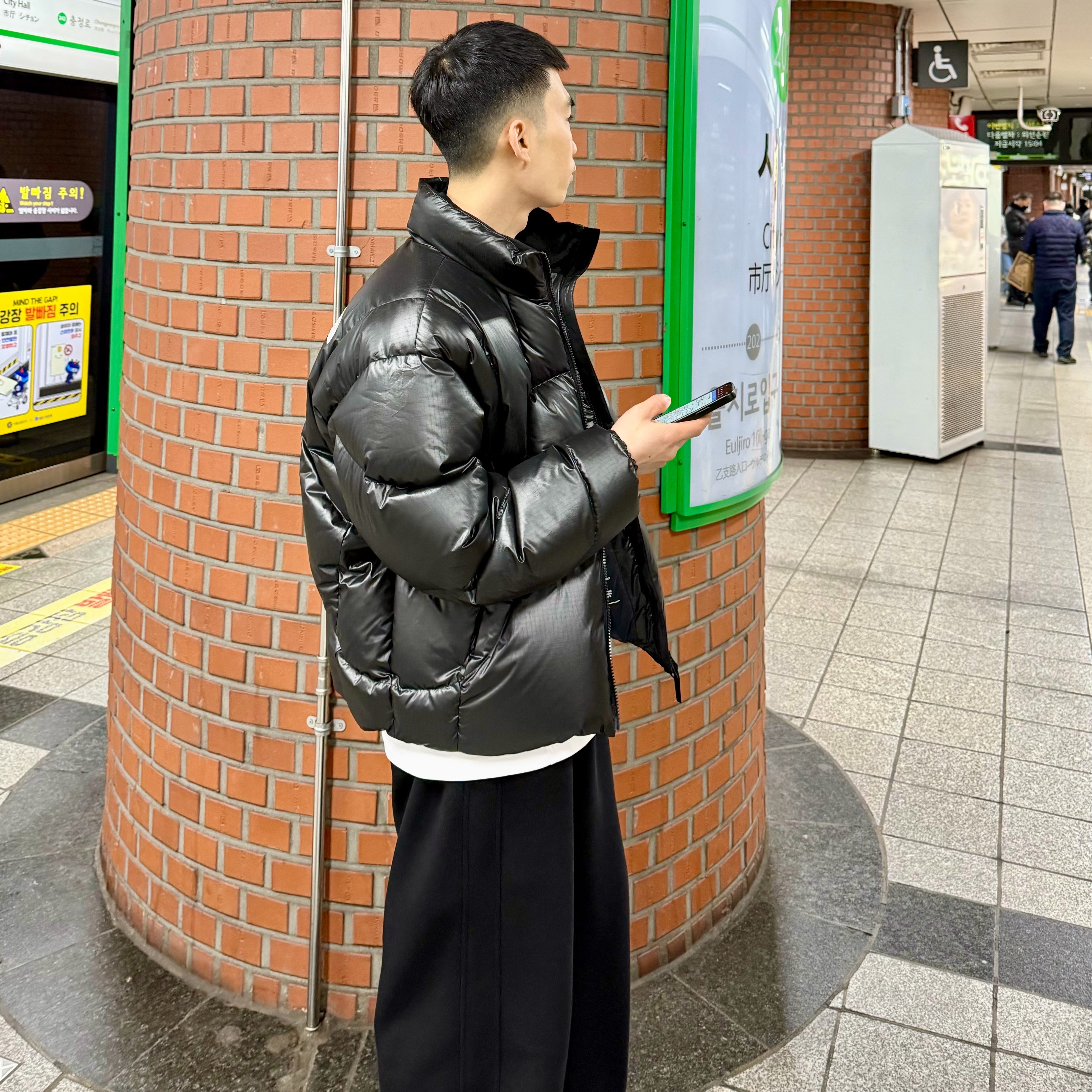 The North Face White Label Wave RDS Down Jacket Black 착용 스타일