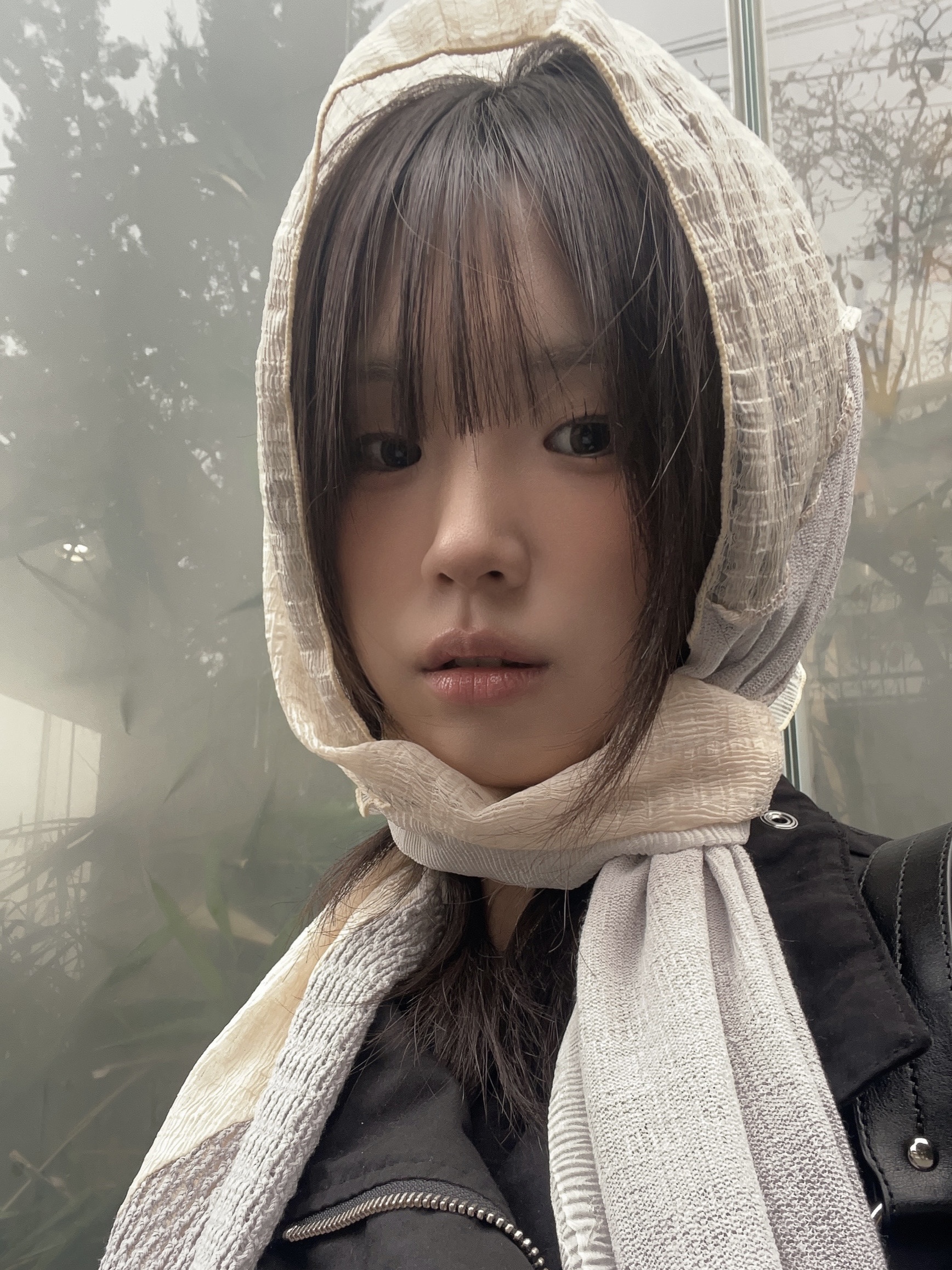 Ignota Core:13 Scarification Scarf Light Grey, Ignota Core:13 Explorer Jacket Black 착용 스타일