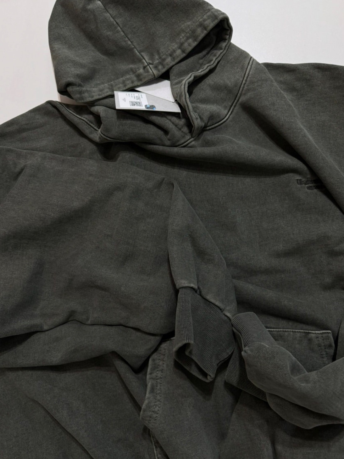Undermycar Mu.08 Anti Fxxking Logo Play Oversized Pigment Hoodie Khaki 착용 스타일
