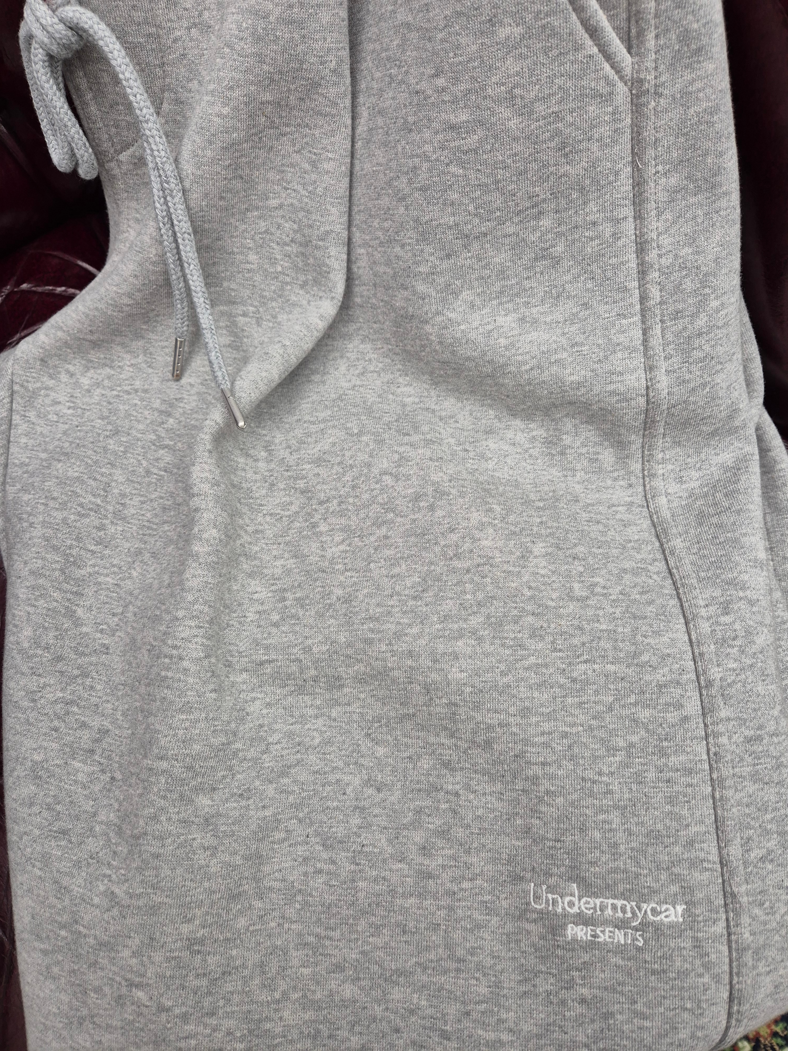 Undermycar Mu.03 Anti Fxxking Logo Play Oversized Sweat Jogger Melange Gray 착용 스타일