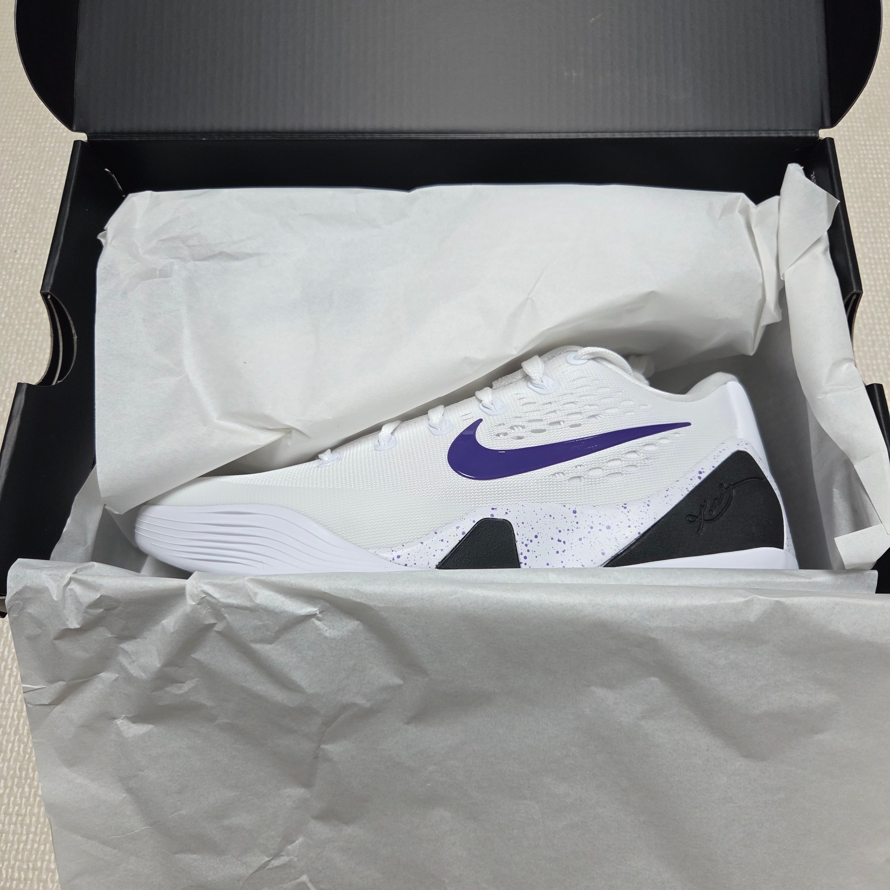 Nike Kobe 9 Elite Low EM Protro White Court Purple 착용 스타일 - 1