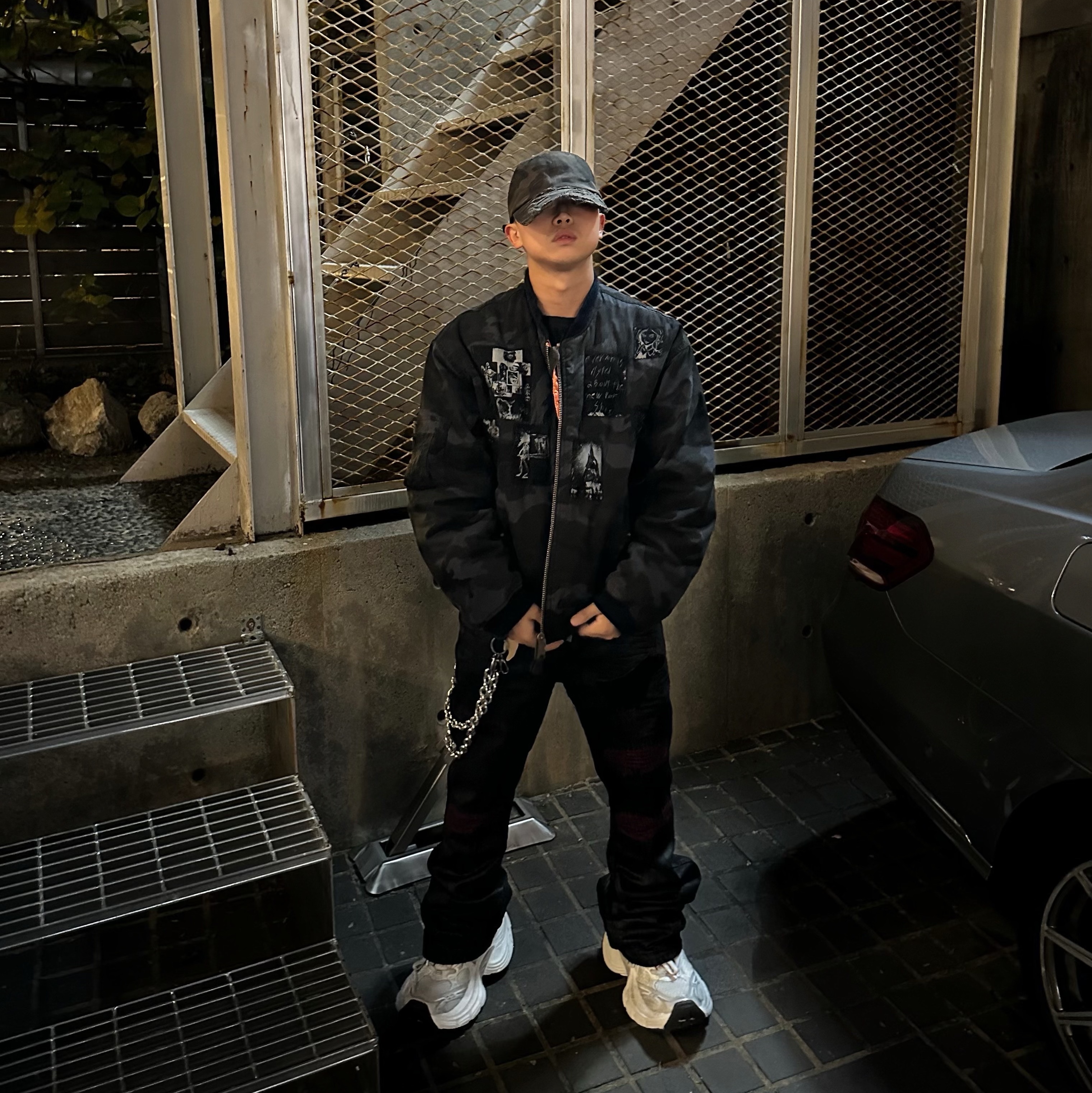 Undermycar x Emostanceclub Emoun Destroyed Cowhide Suede Red Stitch Denim Toreador - 23FW 착용 스타일