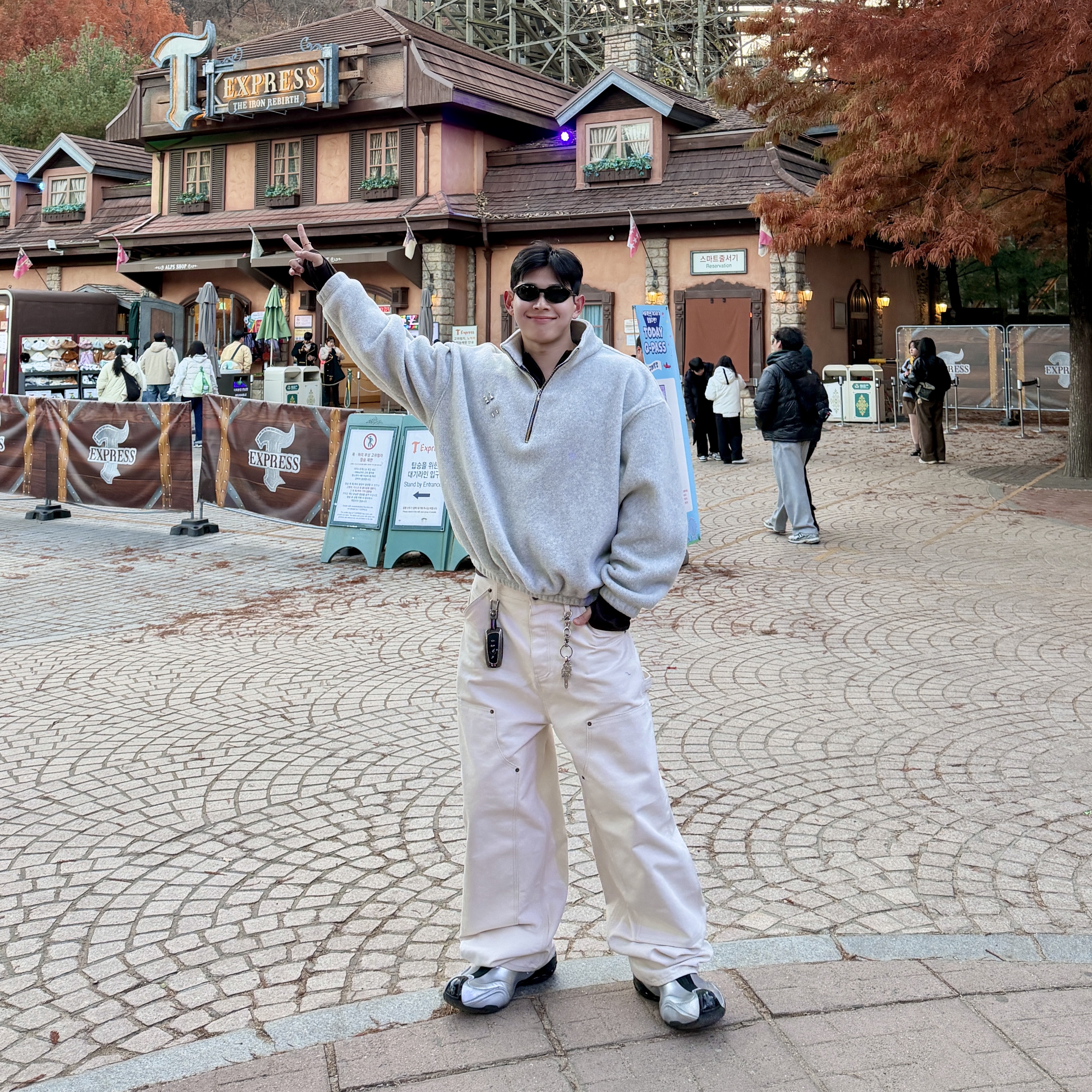 Undermycar Pure Hardstone Carpenter Pants Ivory - 24FW 착용 스타일 - 1