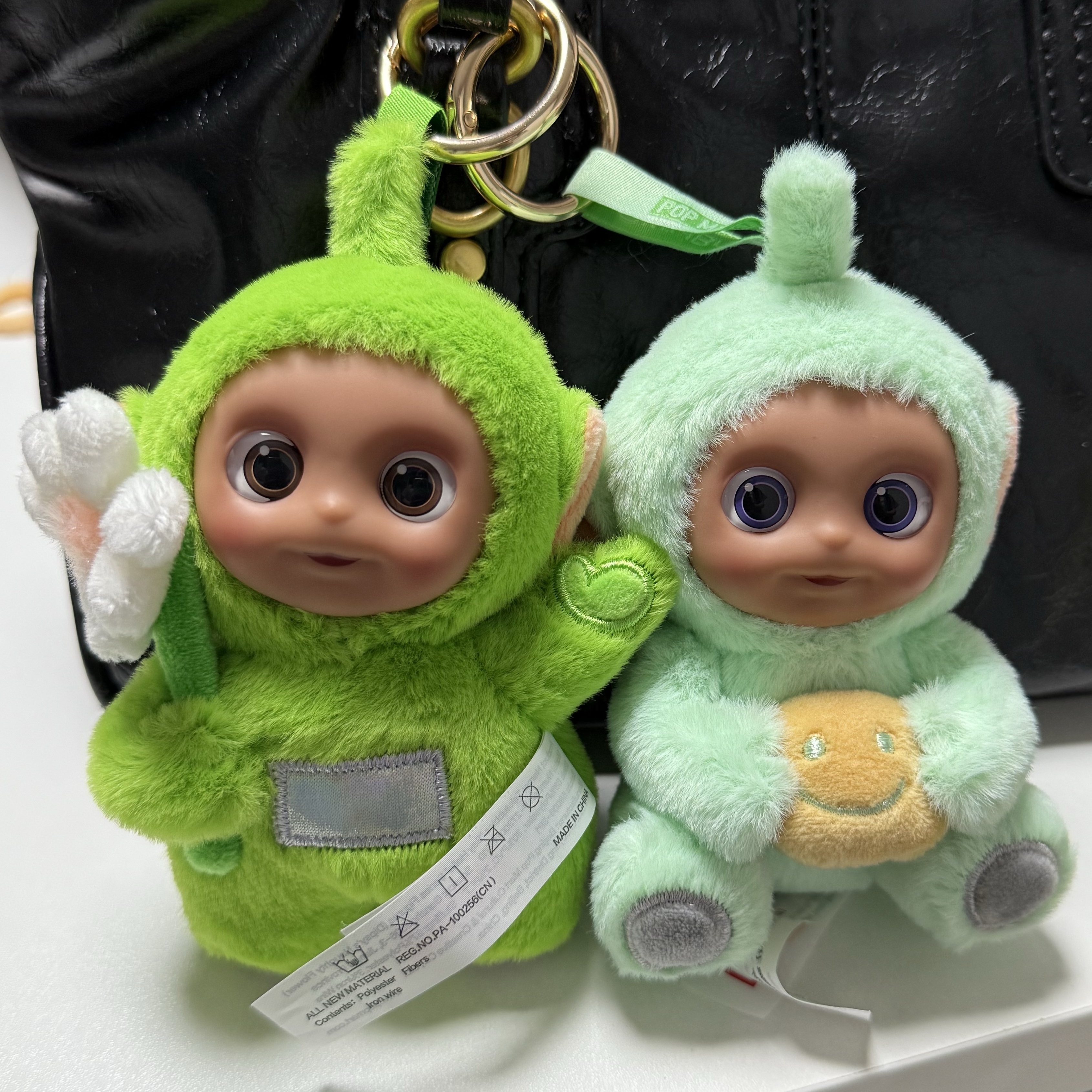 Pop Mart Teletubbies Say Hello Series Figures Sealed Case (1 Blind Box) 착용 스타일