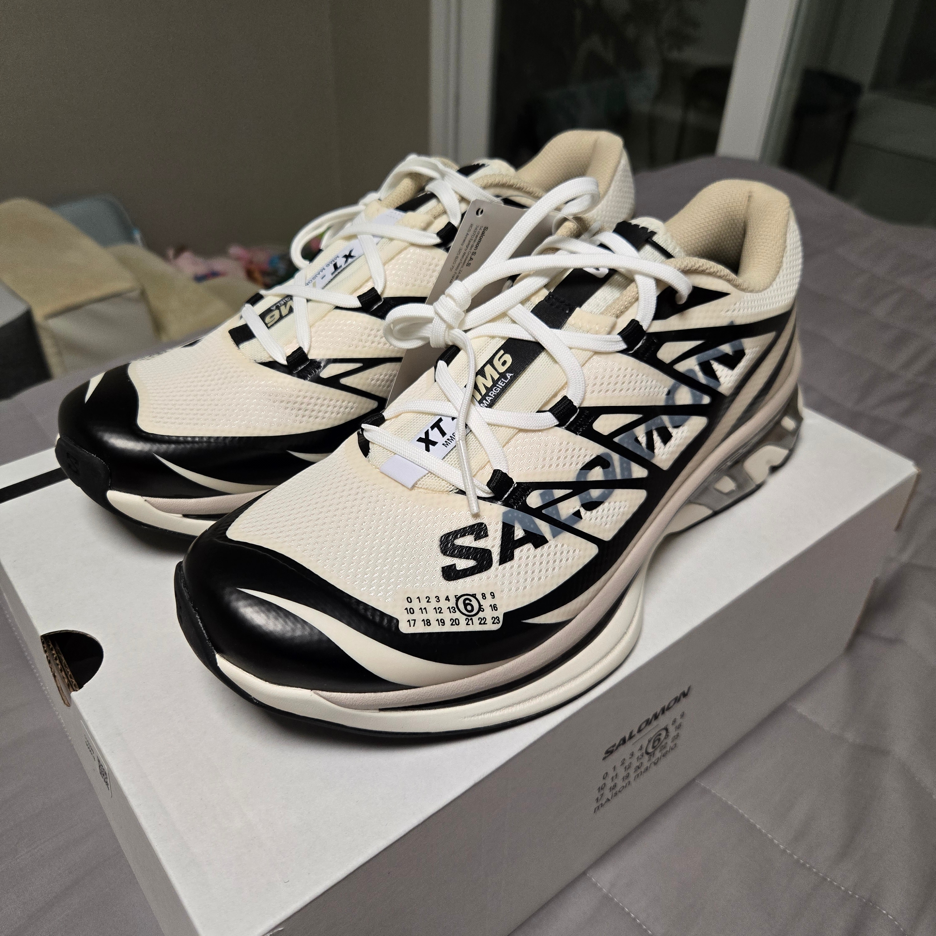Salomon x MM6 Masion Margiela XT-MM6 Vanilla Ice Black 착용 스타일 - 1
