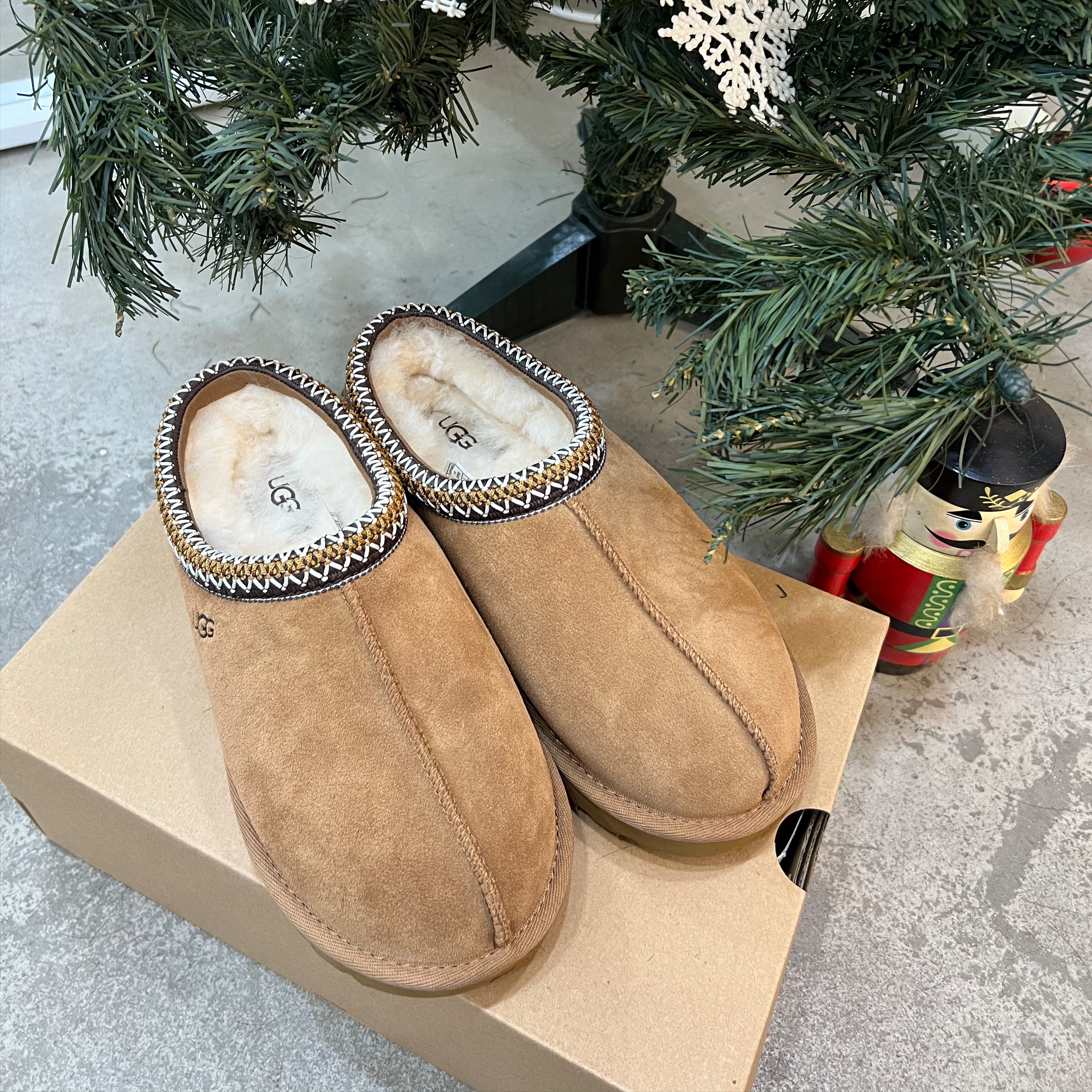 (W) UGG Tasman II Chestnut 착용 스타일 - 2