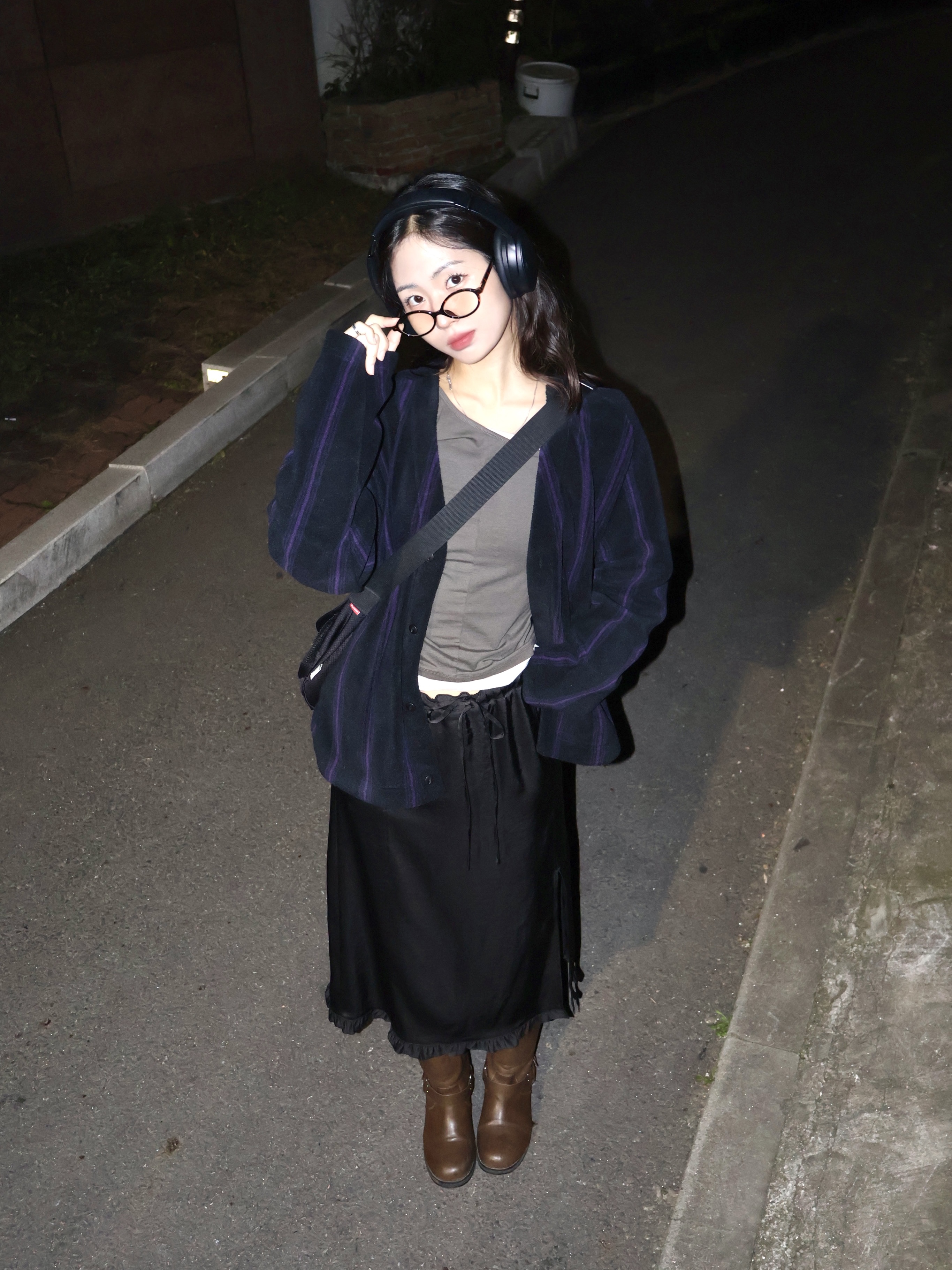 Uniqlo x Needles Fleece Oversized Cardigan Black - KR, RECLOW Giga Glass Hopi Blue Light 착용 스타일