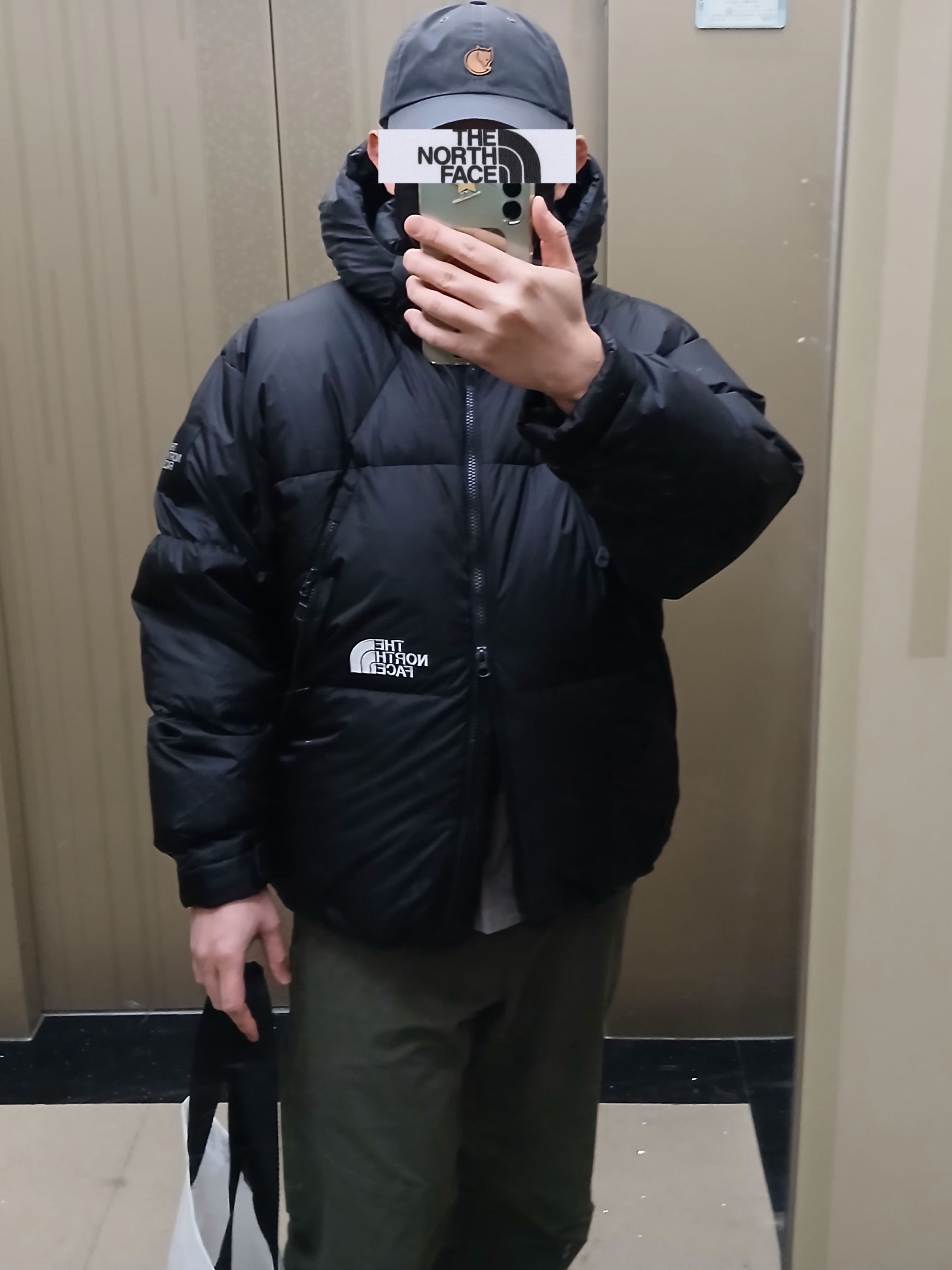 Fjallraven Helags Vidda Cap Dark Grey, Arc'teryx Cronin Cotton Pants Tatsu 착용 스타일 - 1