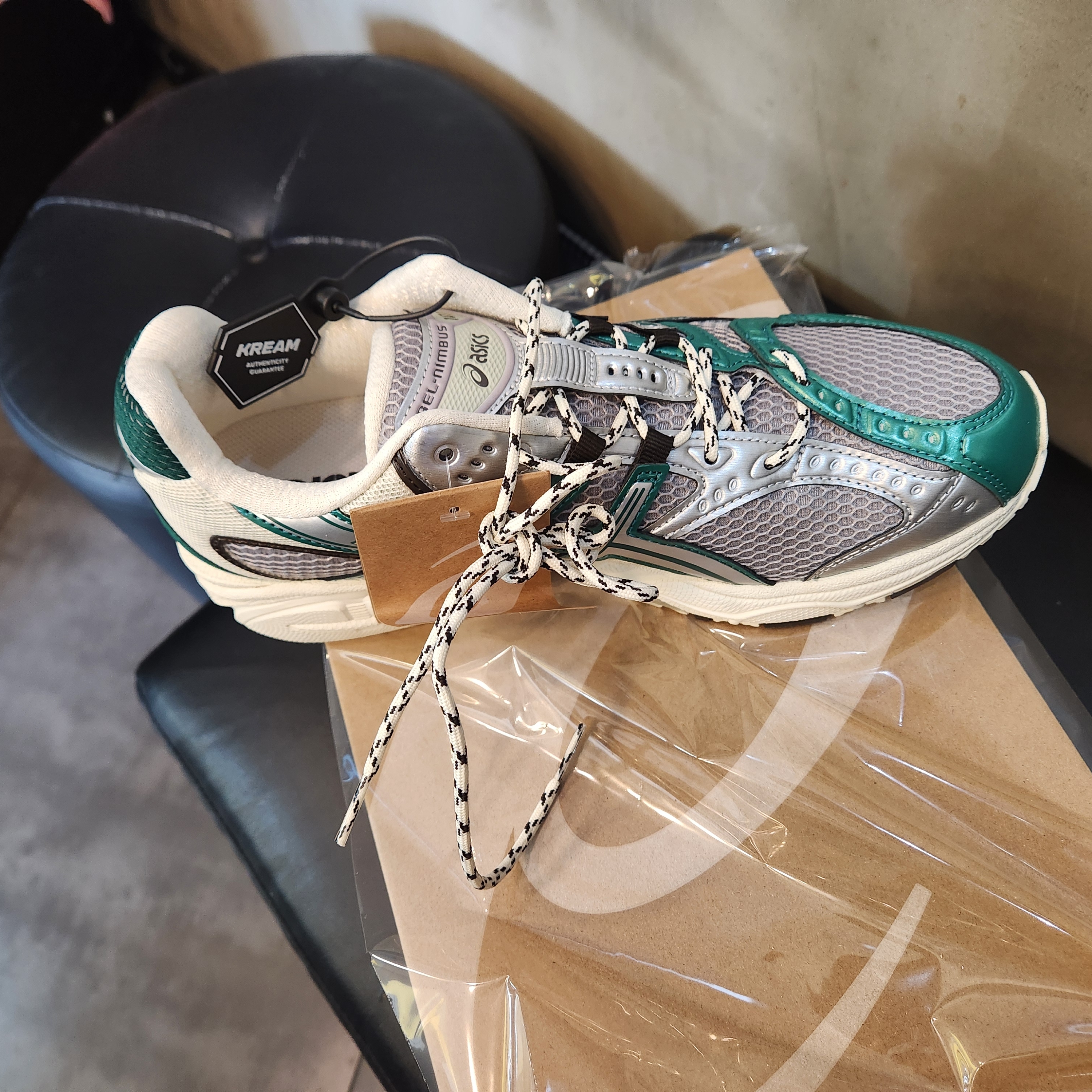 Asics Gel-Nimbus 10.1 Silver Green Metallic 착용 스타일 - 1