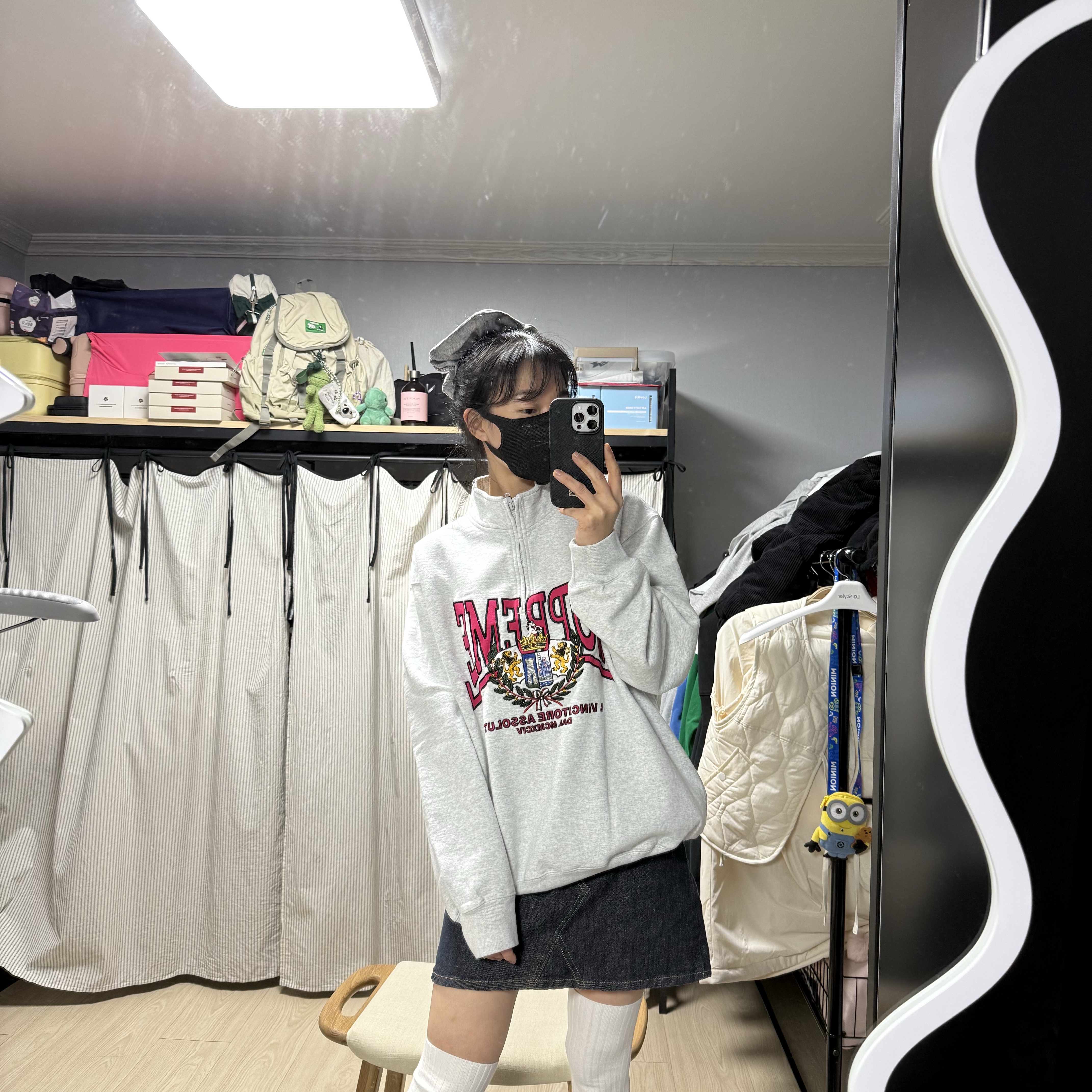 Supreme Crest Appliqué Half Zip Pullover Ash Grey - 25FW 착용 스타일 - 1
