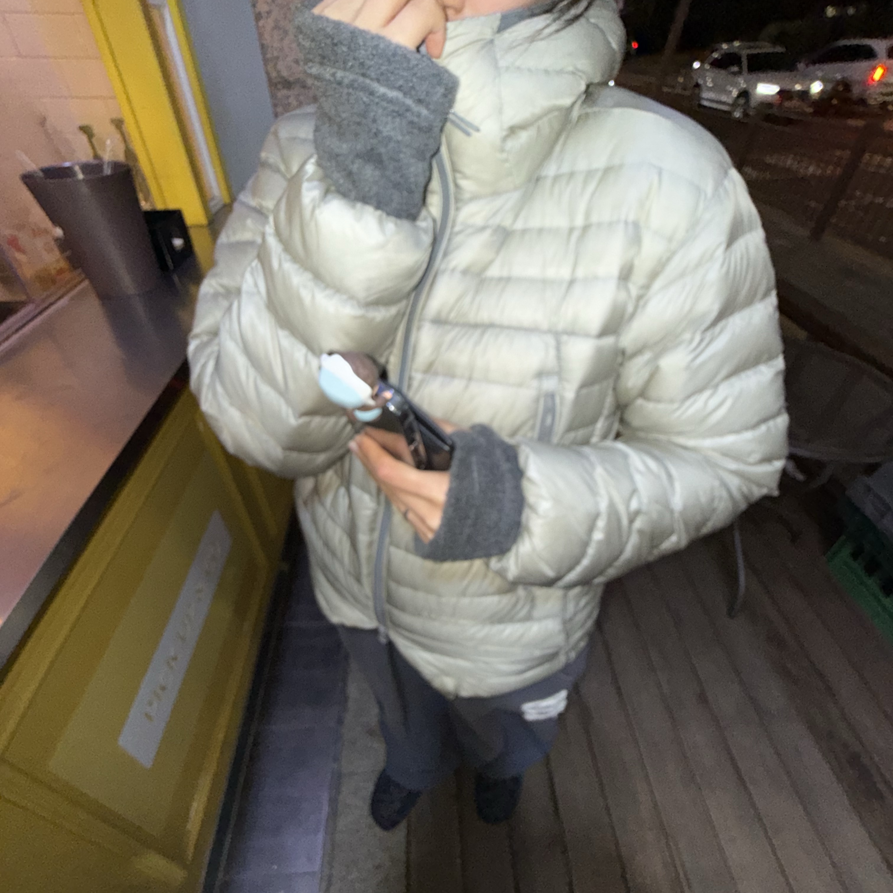 Musinsa Standard City Leisure Sheer Ripstop Hooded Light Down Jacket Light Grey 착용 스타일