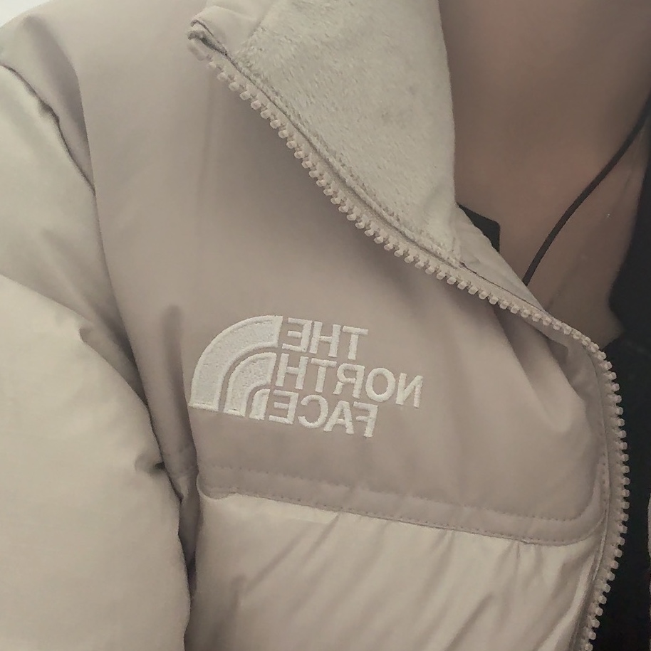 (W) The North Face White Label Novelty Nuptse Down Jacket Cream Beige 착용 스타일