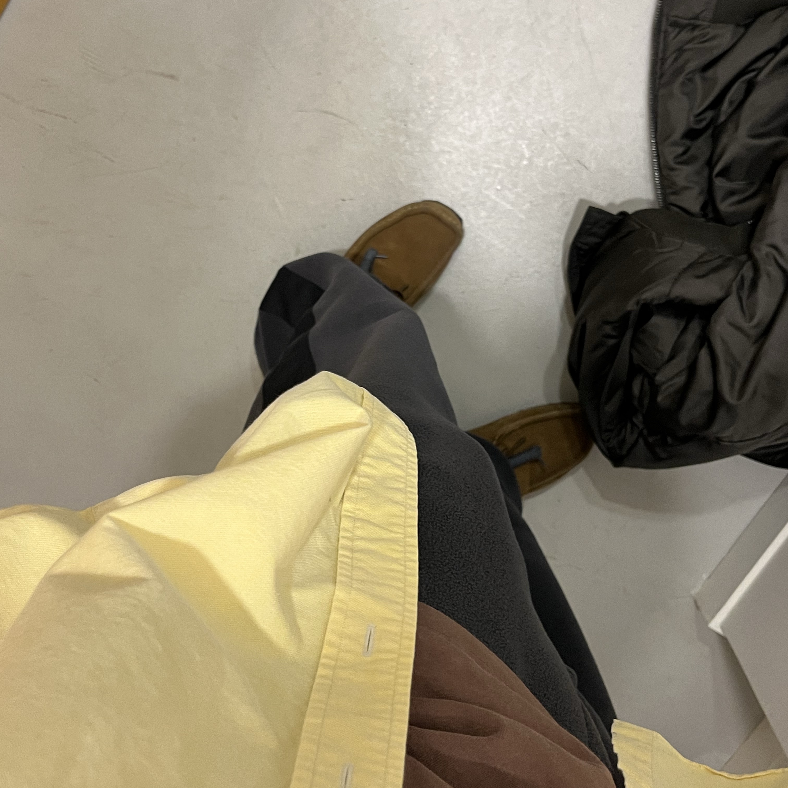 Uniqlo x Needles Fleece Wide Pants Dark Gray - KR 착용 스타일 - 2