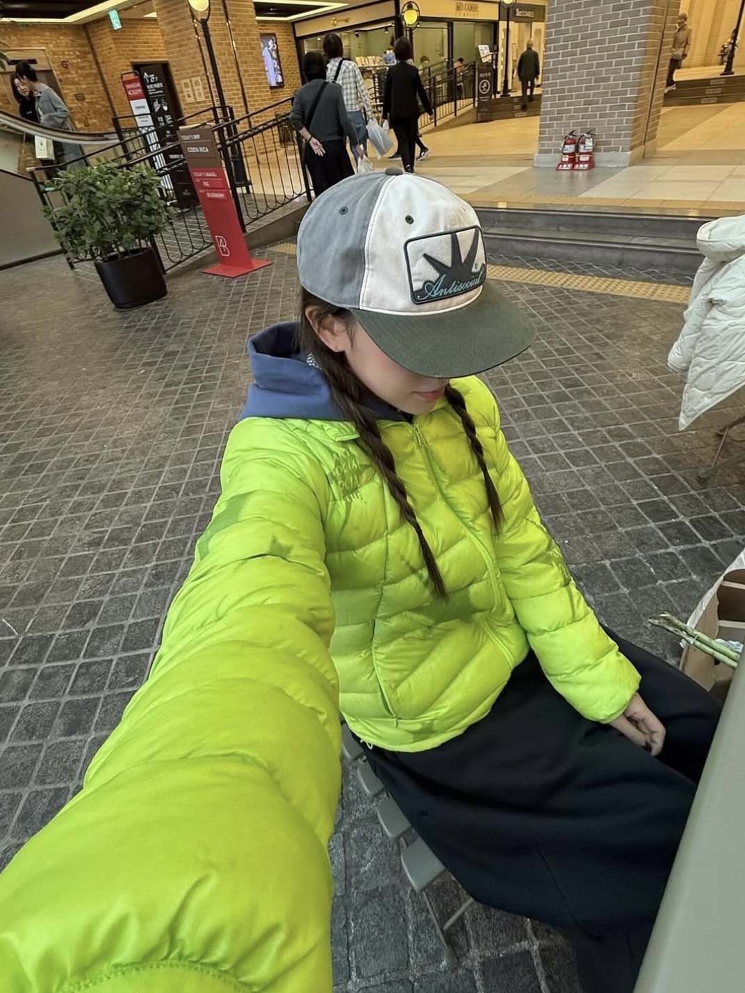 Nike SB Dunk Low Pro B Parachute Beige 착용 스타일