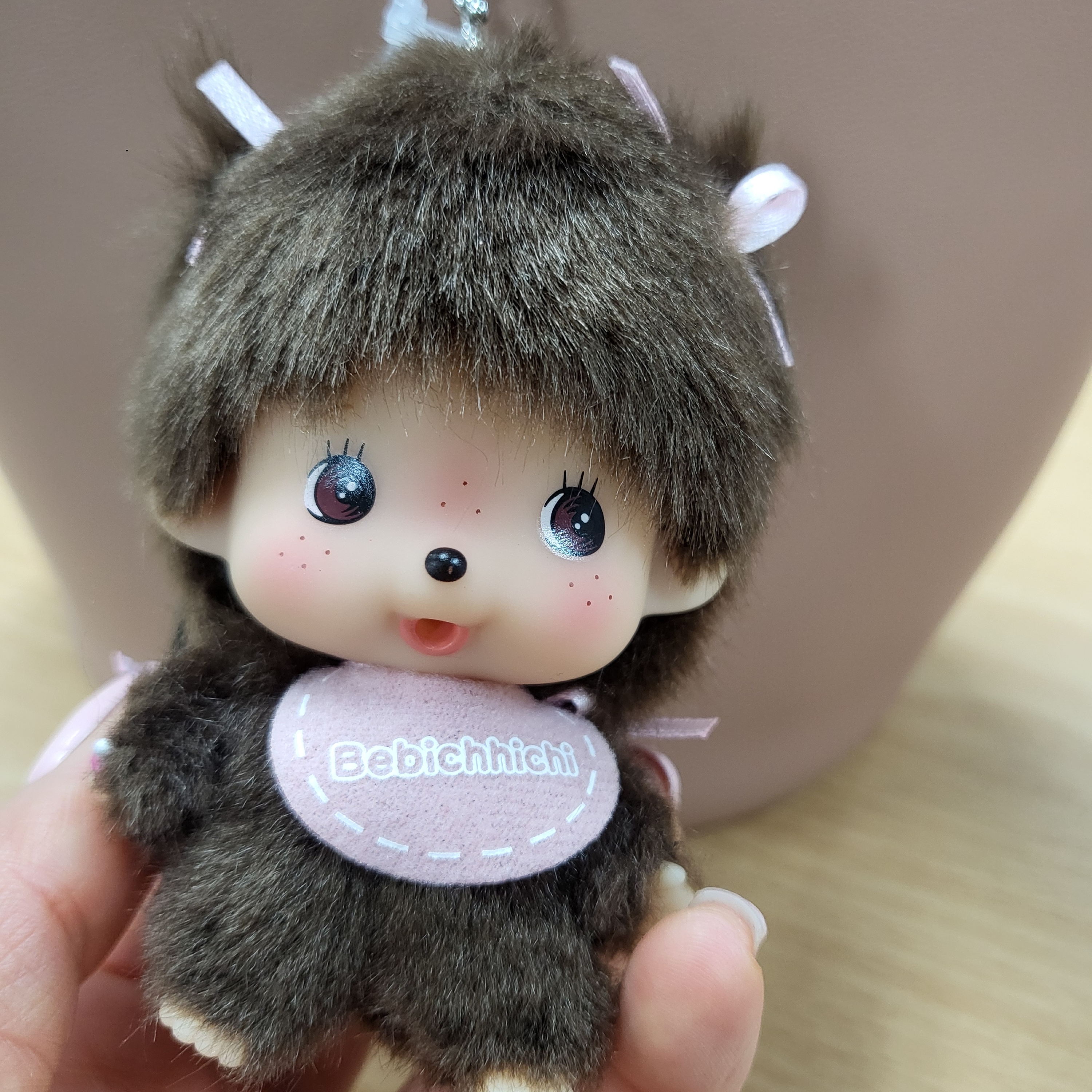 Monchhichi Bebichhichi Bighead SS Girl Key Chain Pink 착용 스타일 - 2
