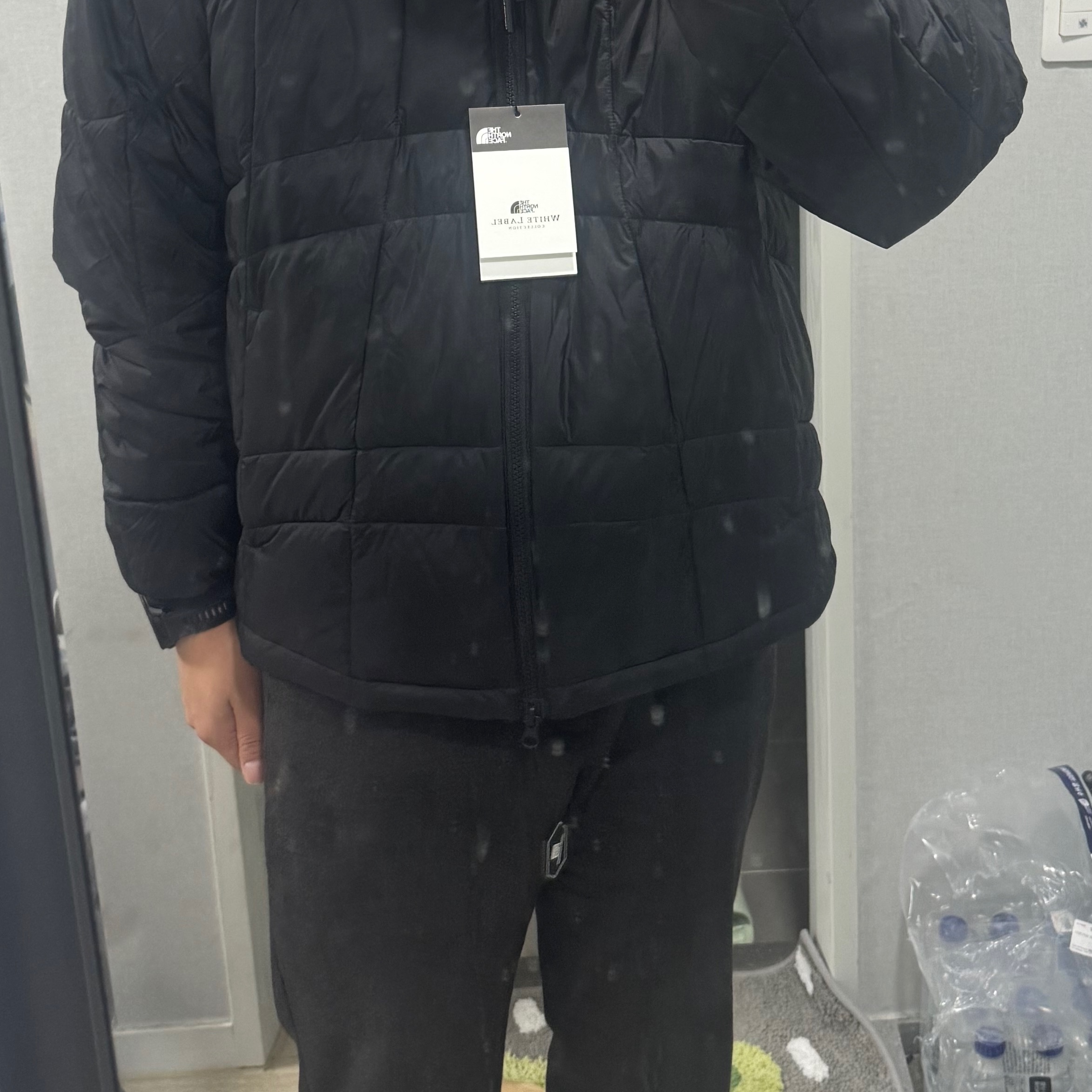 The North Face White Label Wave LT On Ball Jacket Black 착용 스타일 - 3
