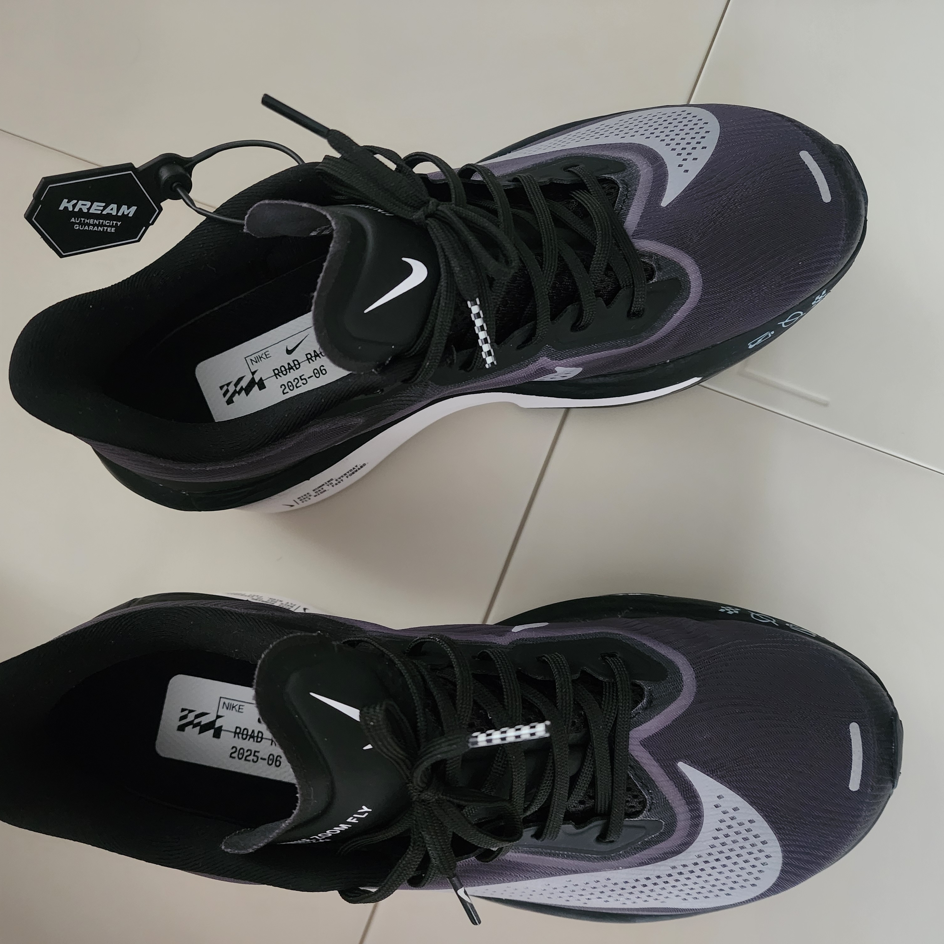 Nike Zoom Fly 6 Black Light Smoke Grey 착용 스타일