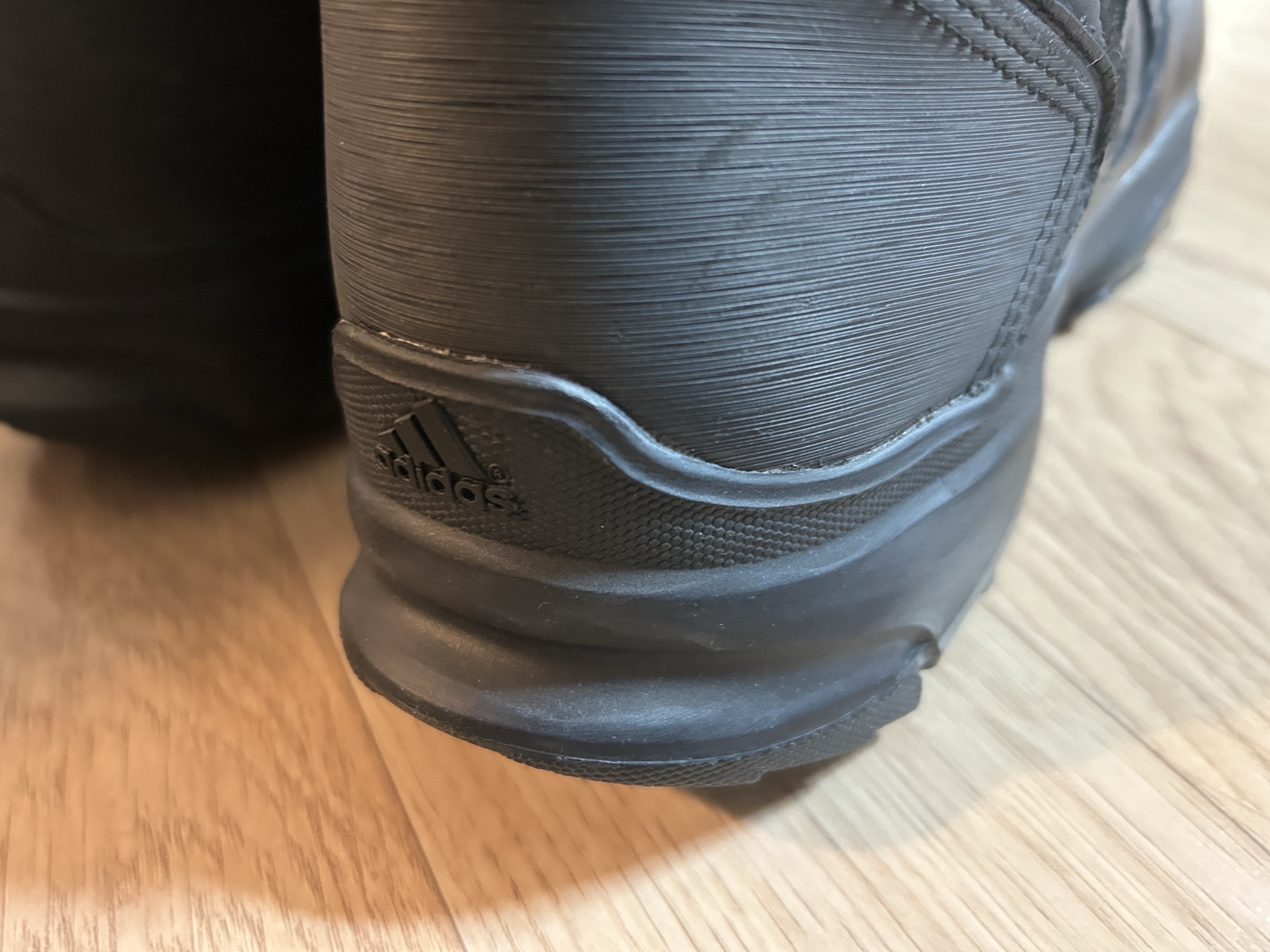 Adidas x Thug Club GSG9 Boot Core Black Core Black 착용 스타일