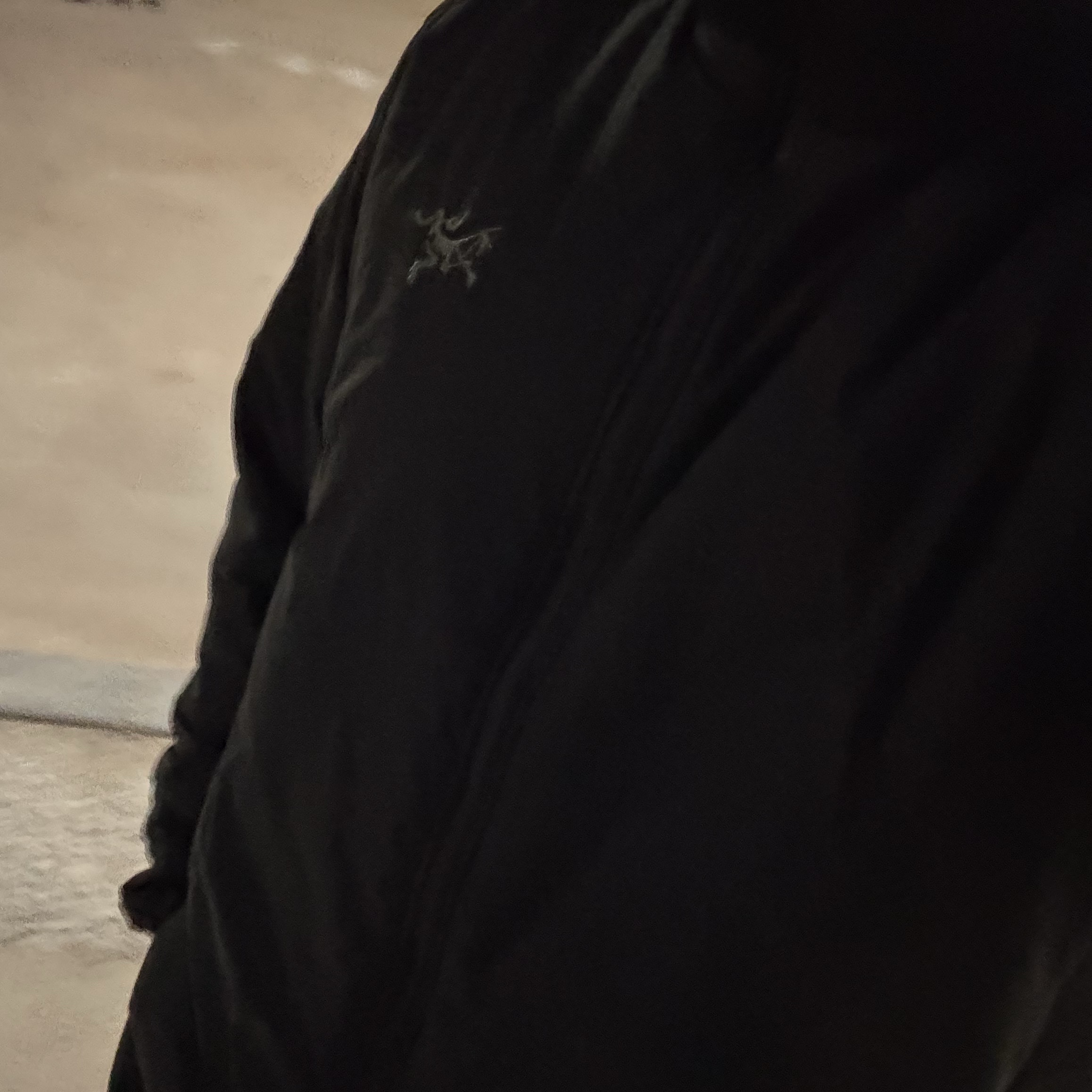 Arc'teryx Atom SV Hoody Black 착용 스타일