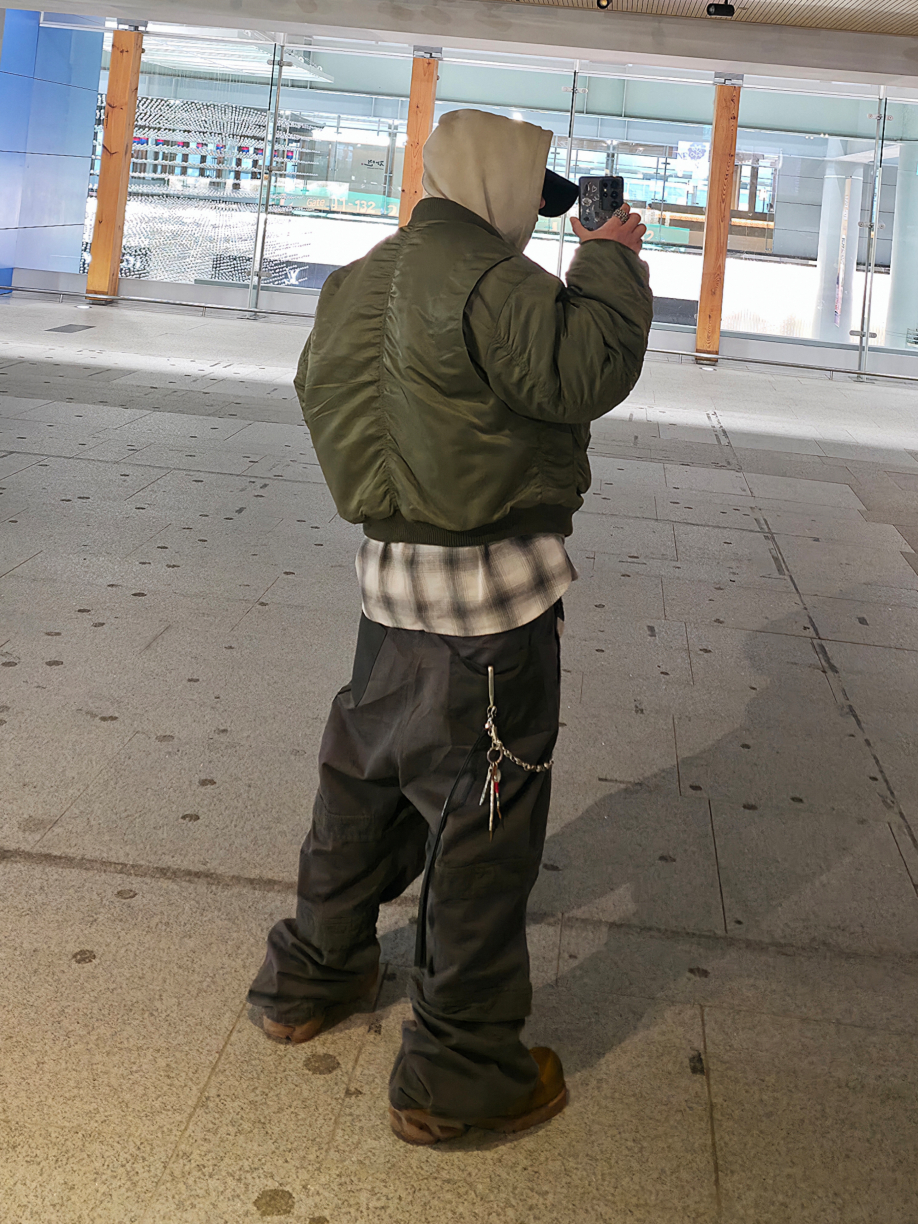 farfromwhat far layered work pants_charcoal, Farfromwhat Far Layered Work Pants Charcoal 착용 스타일 - 6