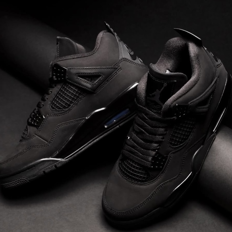 Jordan 4 Retro Black Cat 2025 착용 스타일 - 2