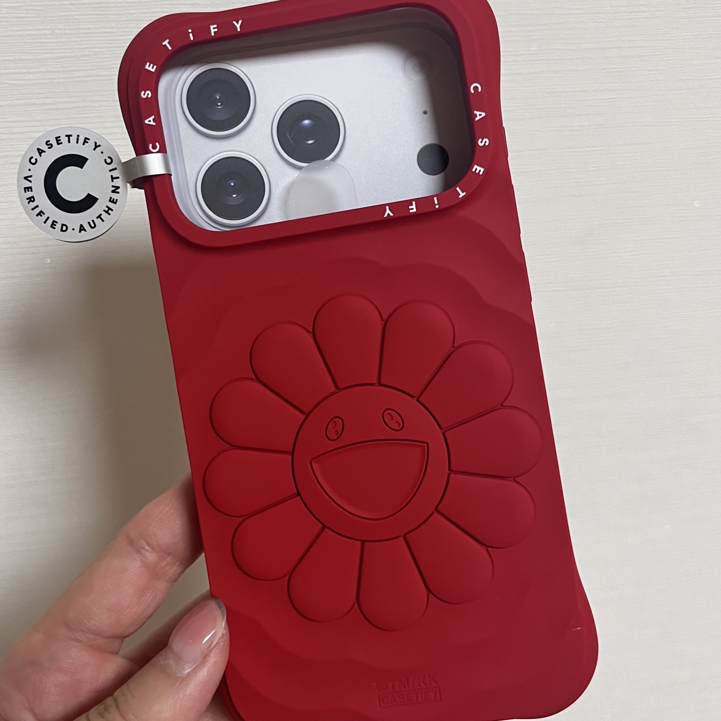 Casetify x Murakami Takashi iPhone Special Edition Flowers Phone Case Sealed Case (1 Blind Box) 착용 스타일