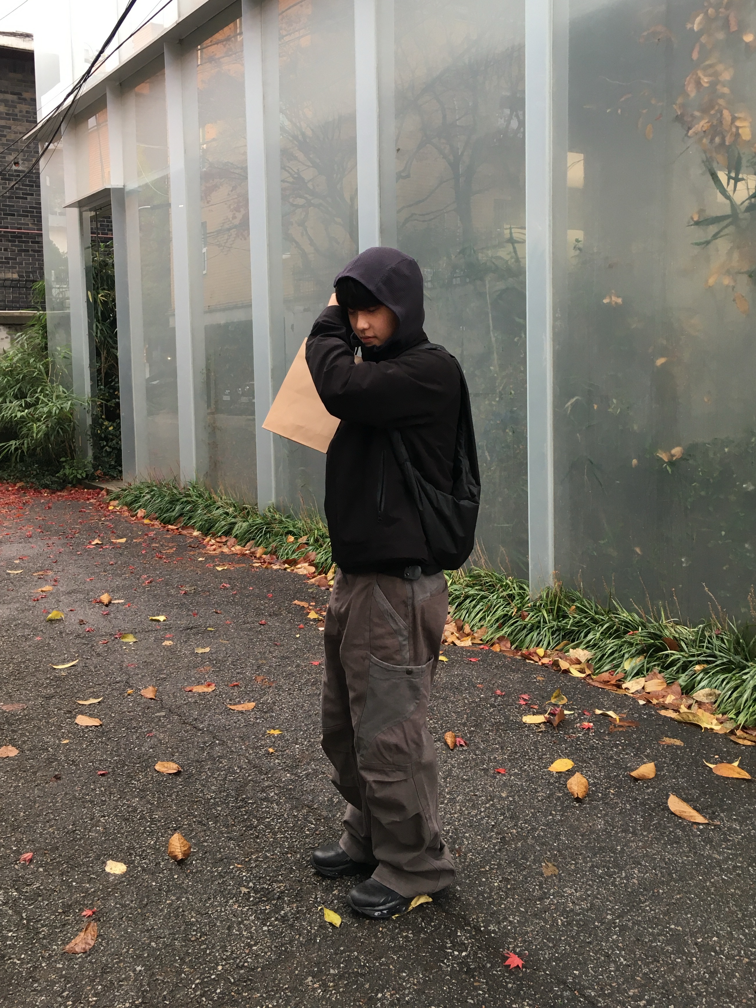 Sansan Gear Affine Curve Jacket_A Black, Ignota Core:13 Xylo Pocket Pants Olive Charcoal 착용 스타일