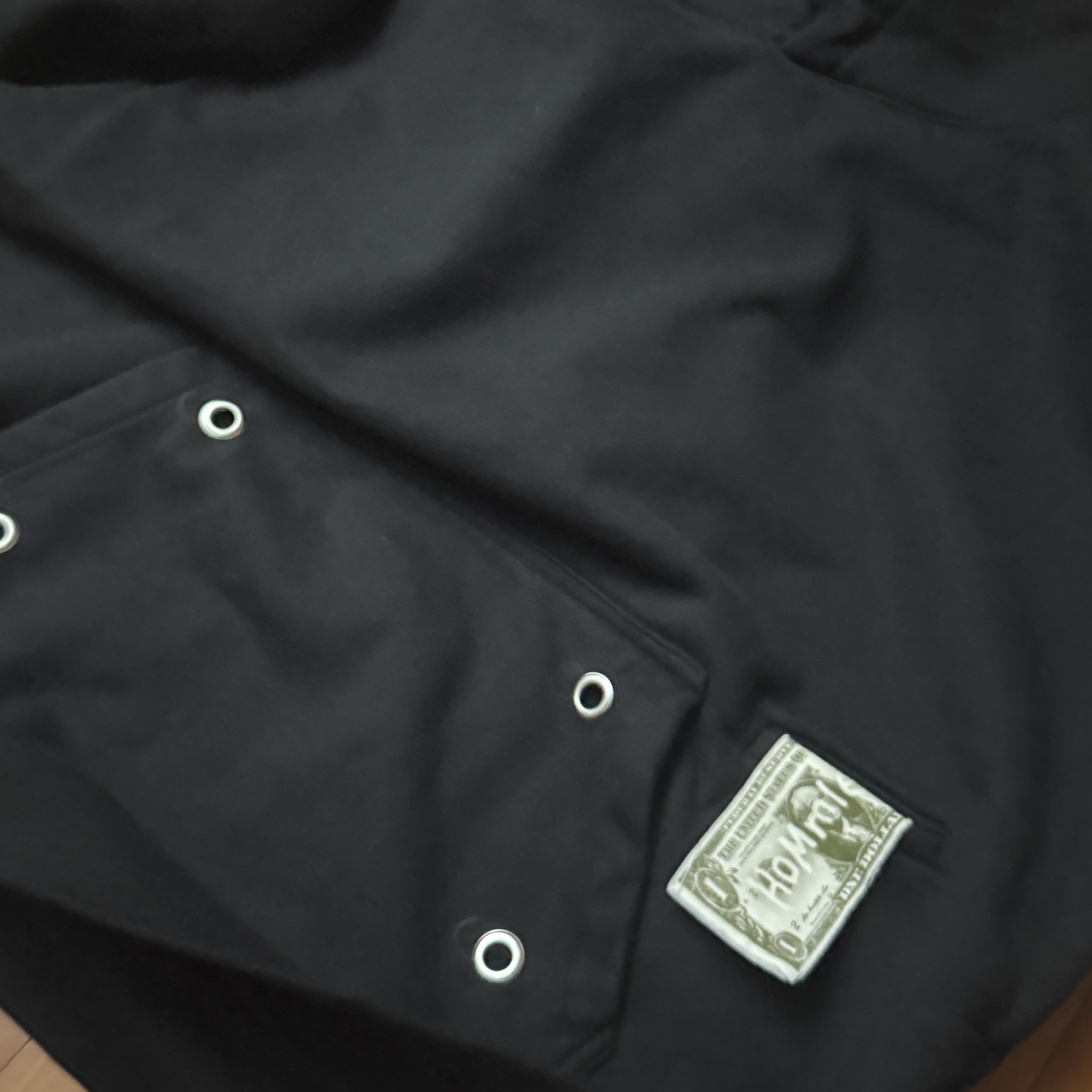 Hommless Bill Pocket Heavy Hoodie Black 착용 스타일 - 3