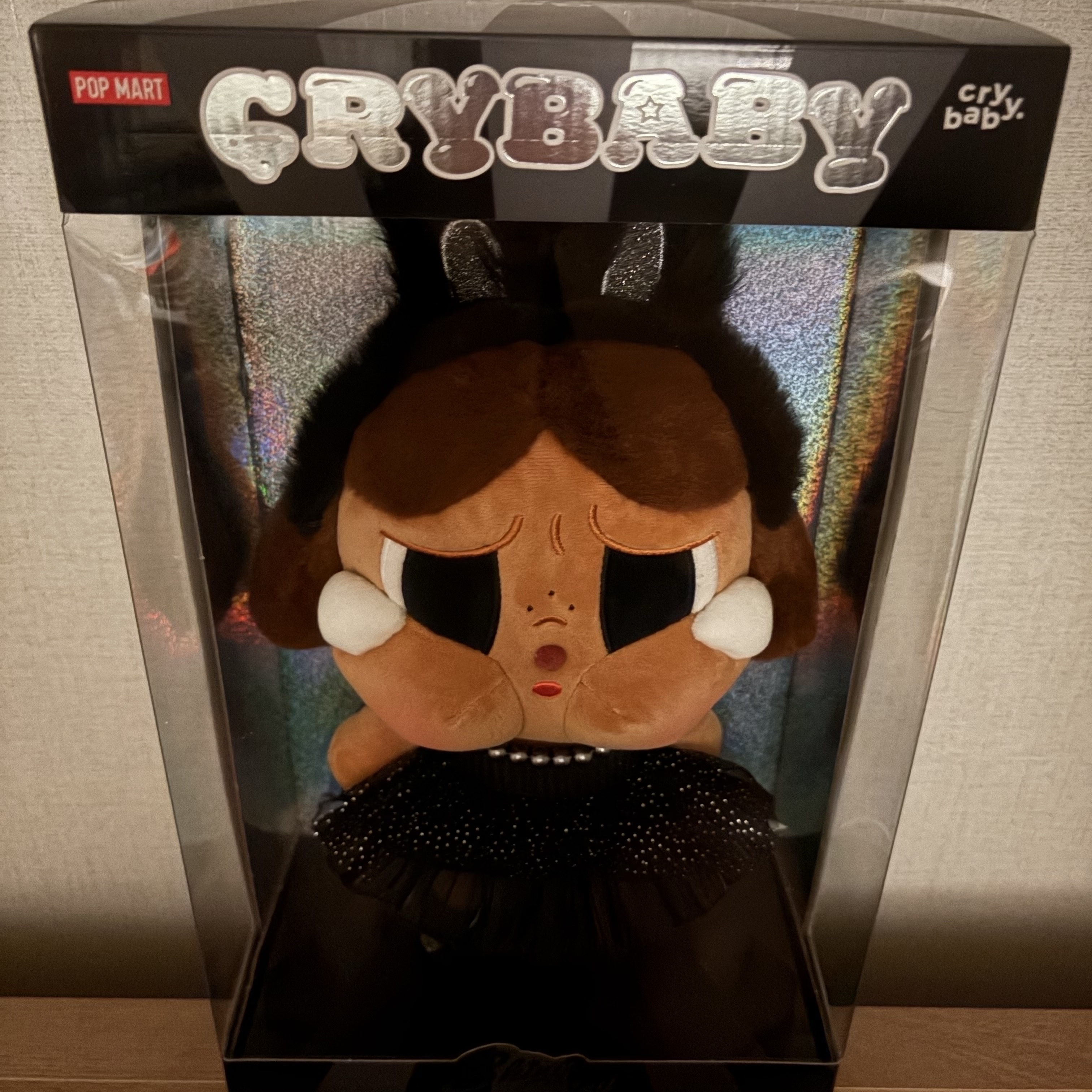 Pop Mart Crybaby Shiny Shiny Series Plush Doll Black 착용 스타일
