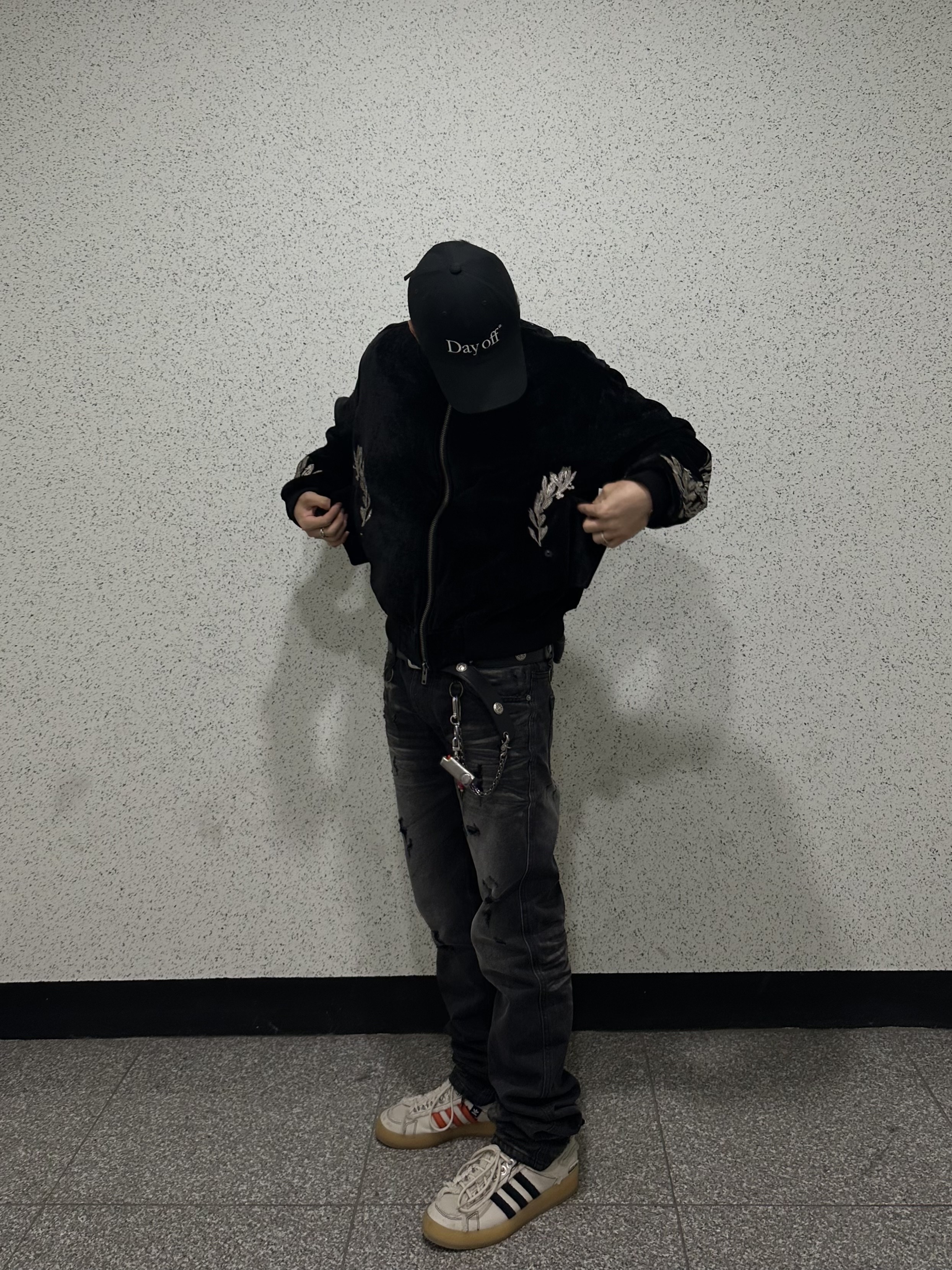 Undermycar Golden Laurel Embroidered Blouson Black - 25SS, Adidas x Song for the Mute Campus 80s Bliss Core Black 착용 스타일 - 5