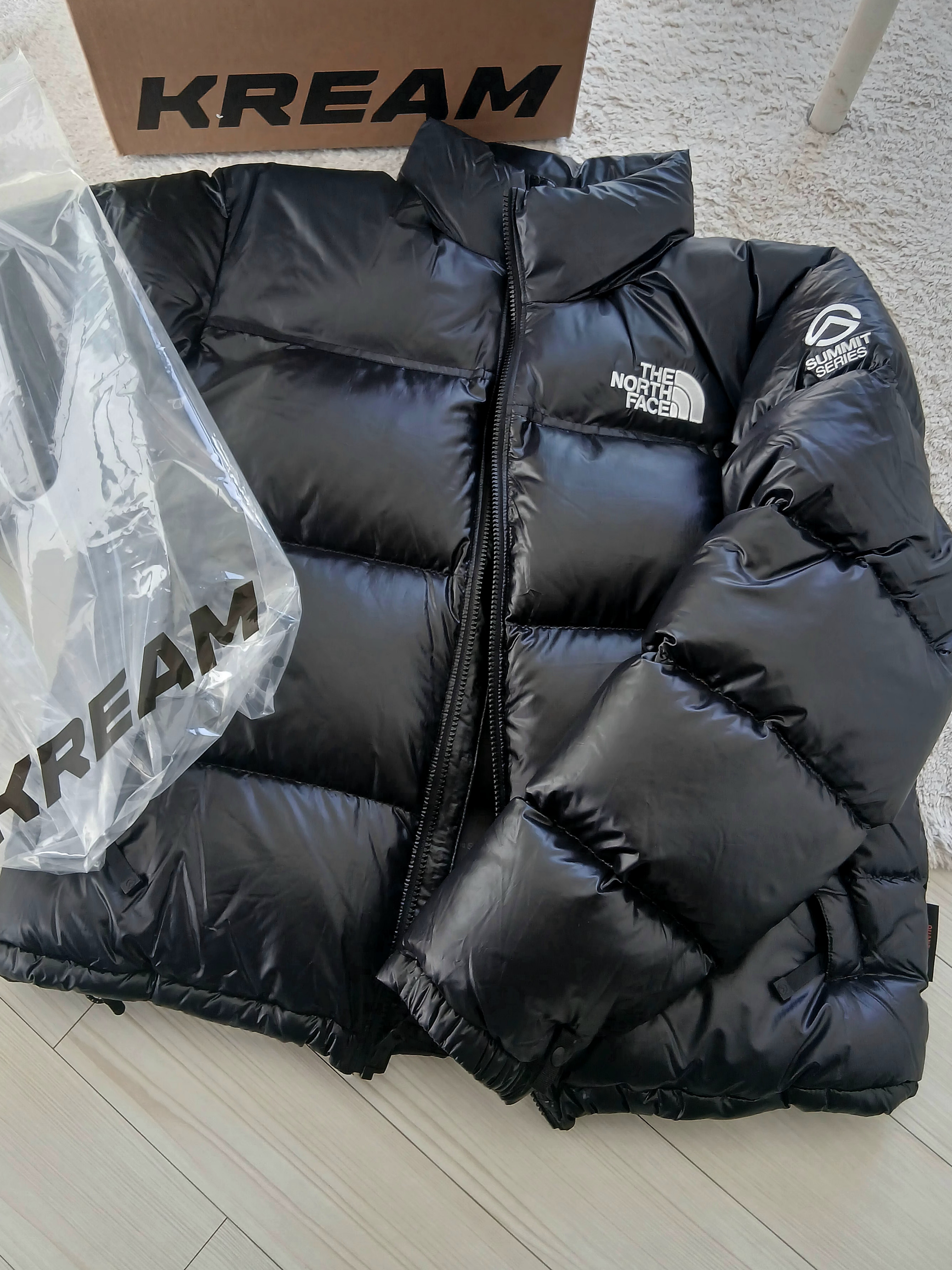 The North Face Quantum Nuptse RDS Jacket Black 착용 스타일 - 4