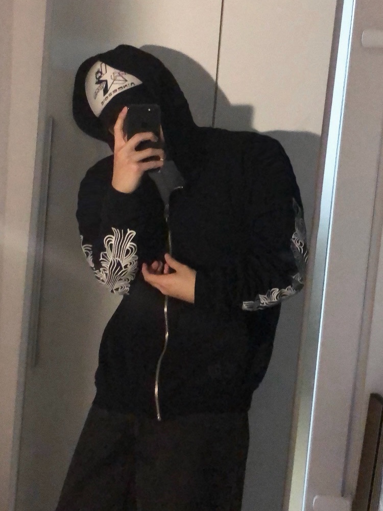 Chrome Hearts Horseshoe Floral Fleece Zip-Up Hoodie Black 착용 스타일