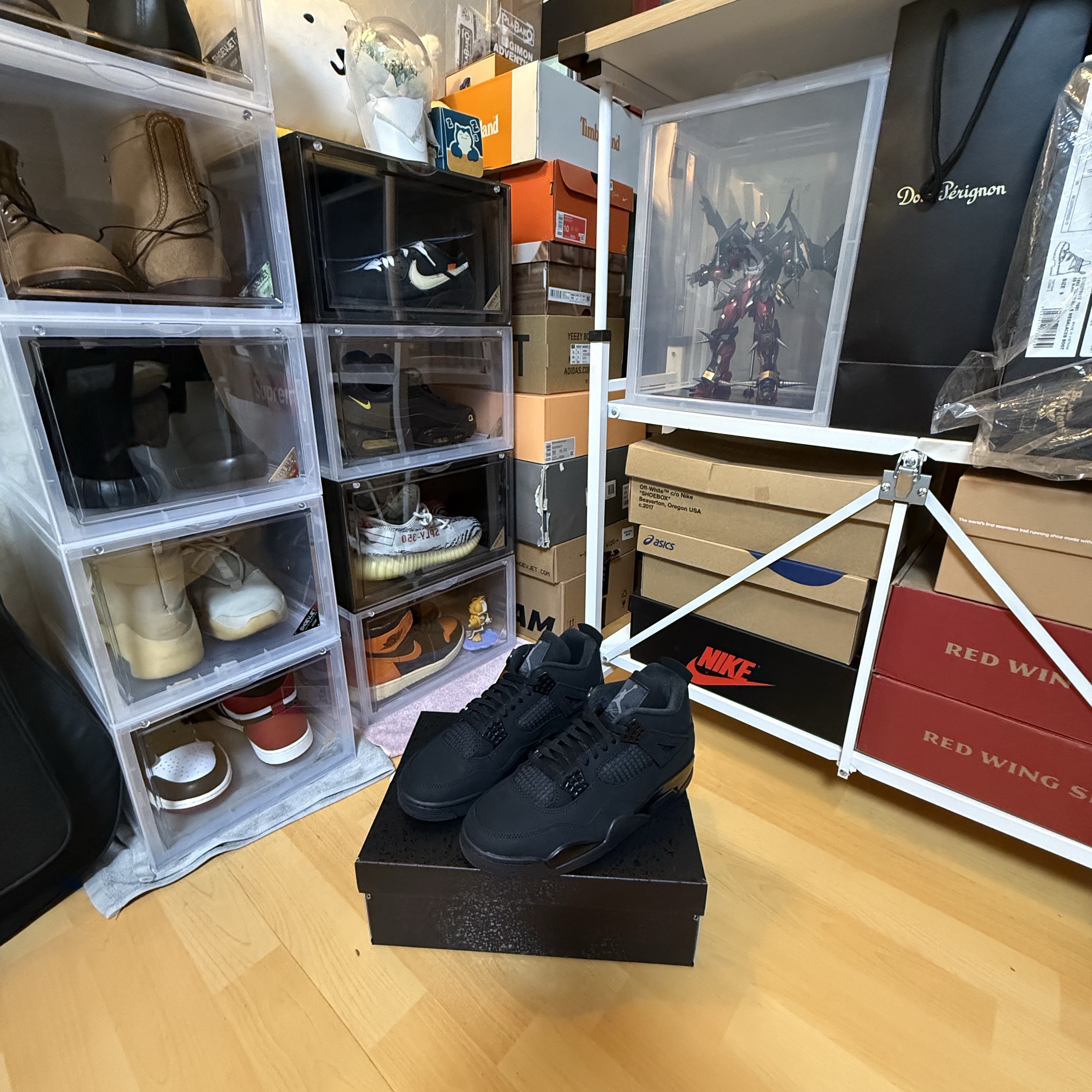 Yeezy HD-10 Grey - Korea Limited, Jordan 4 Retro Black Cat 2025 착용 스타일 - 8