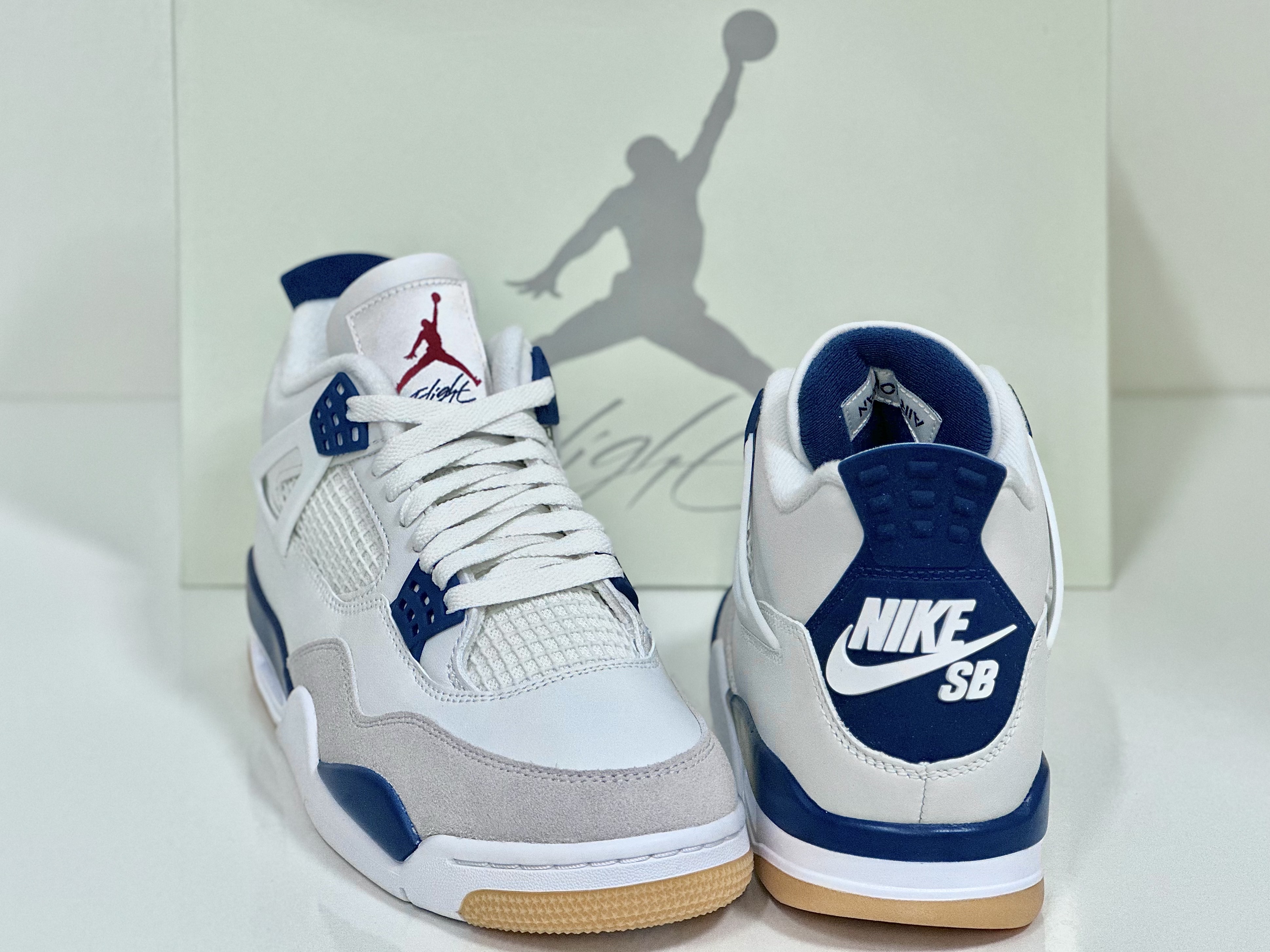 Jordan 4 x Nike SB Retro SP Navy 착용 스타일 - 1