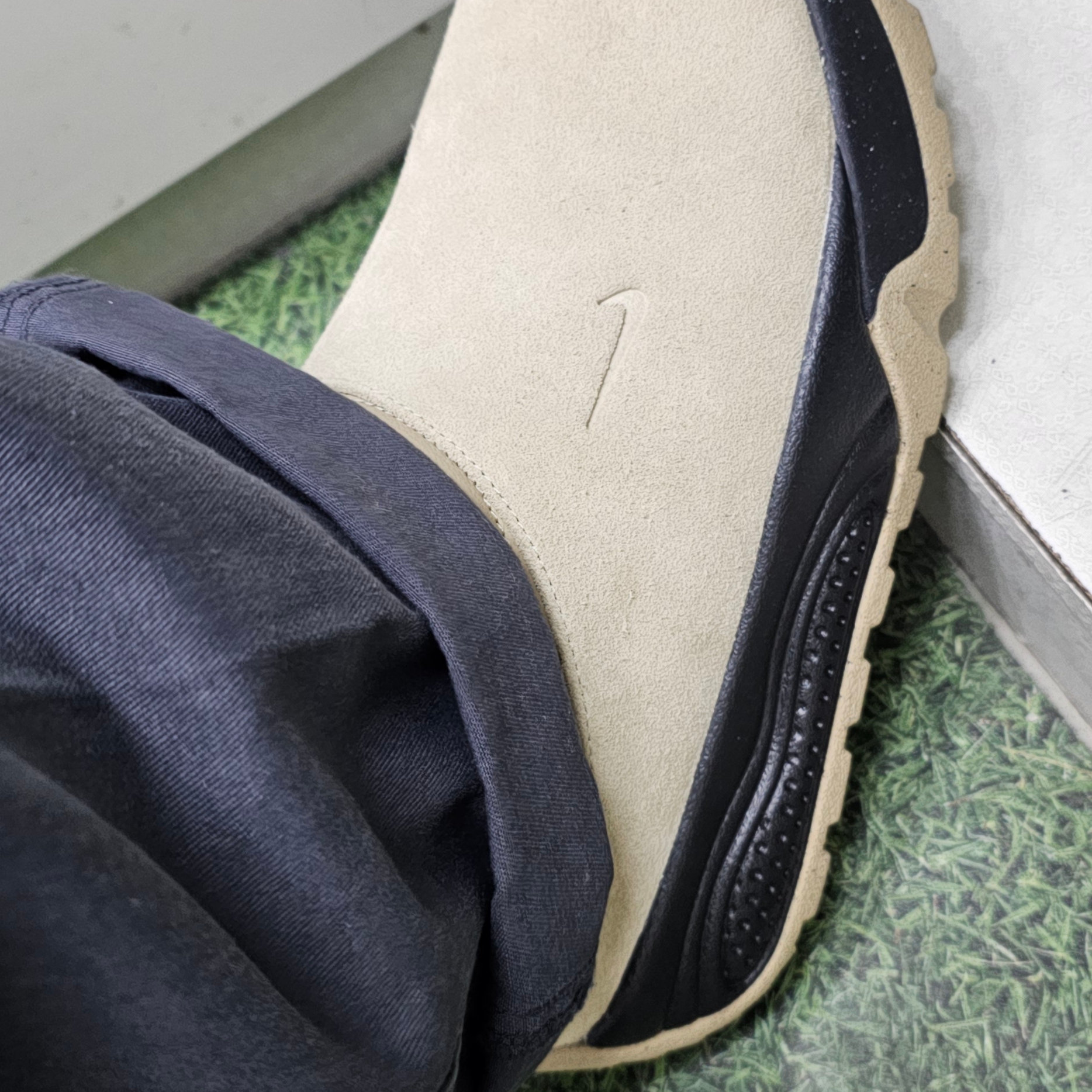 Nike ACG Rufus Limestone and Black 착용 스타일 - 4