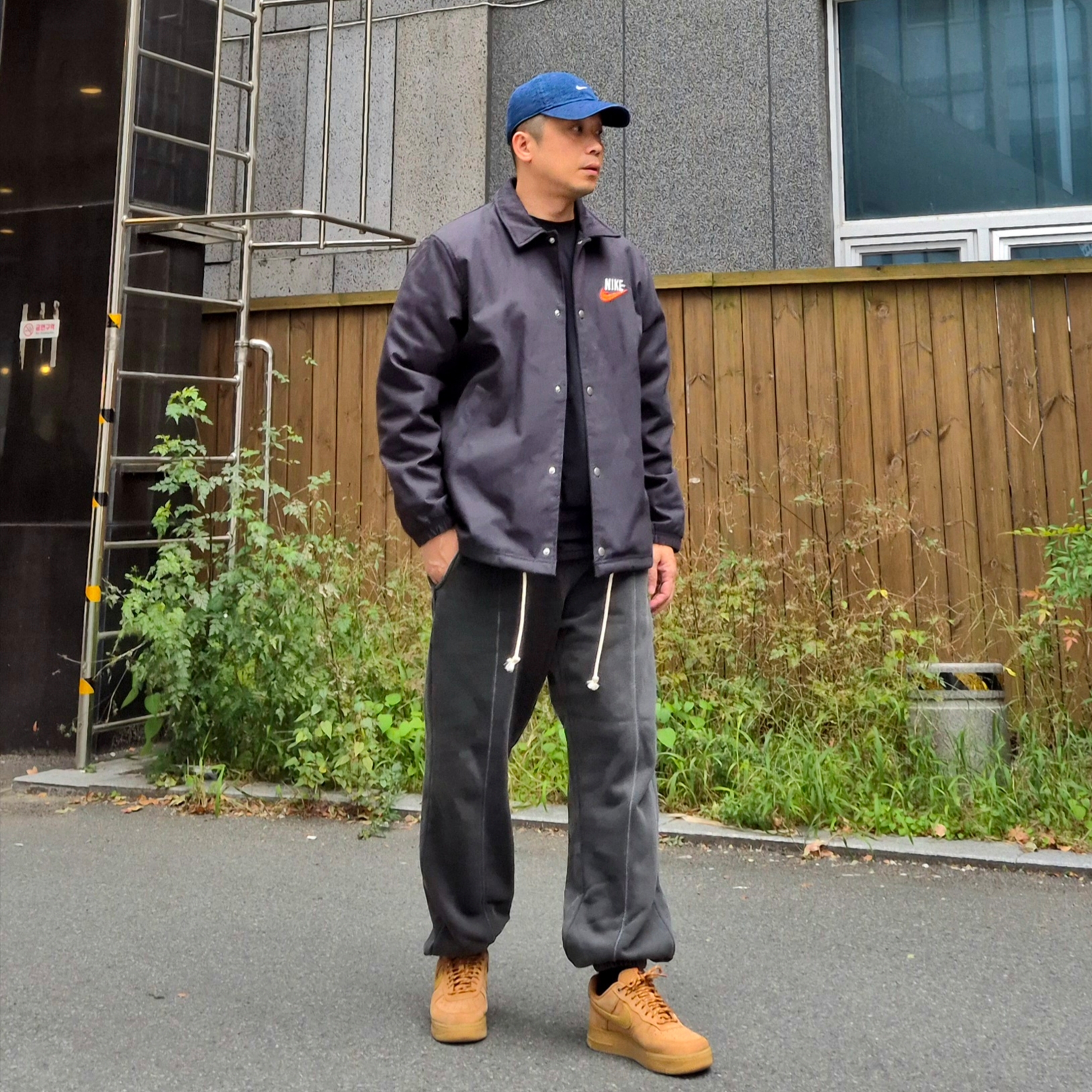 Nike Air Force 1 '07 WB Flax, Nike NSW Trend WC 1 Jacket Midnight Navy - Asia 착용 스타일 - 2