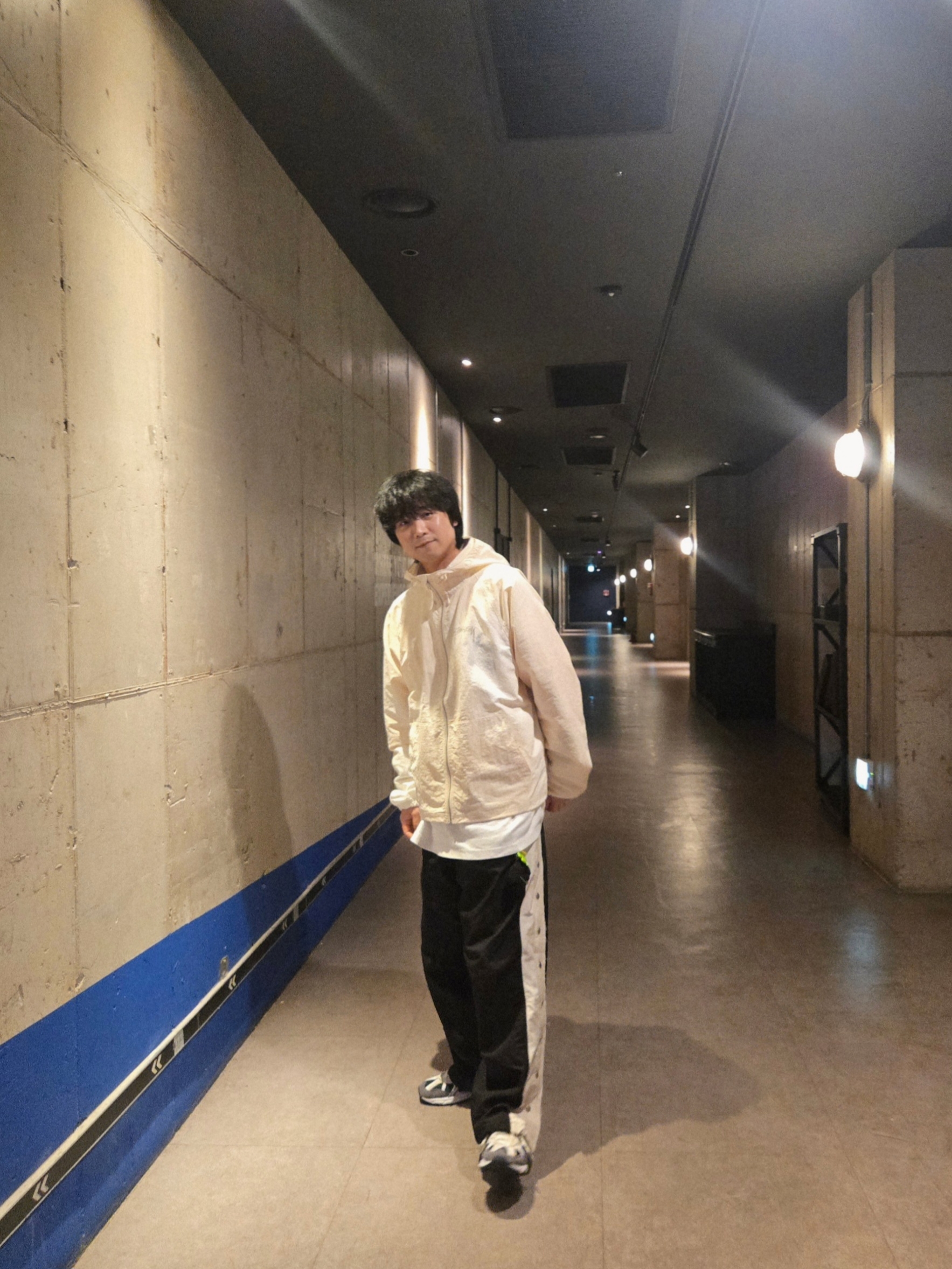 Stussy Wave Dye Beach Shell Jacket Bone, Asics Gel-Sonoma 15-50 French Blue 착용 스타일 - 1