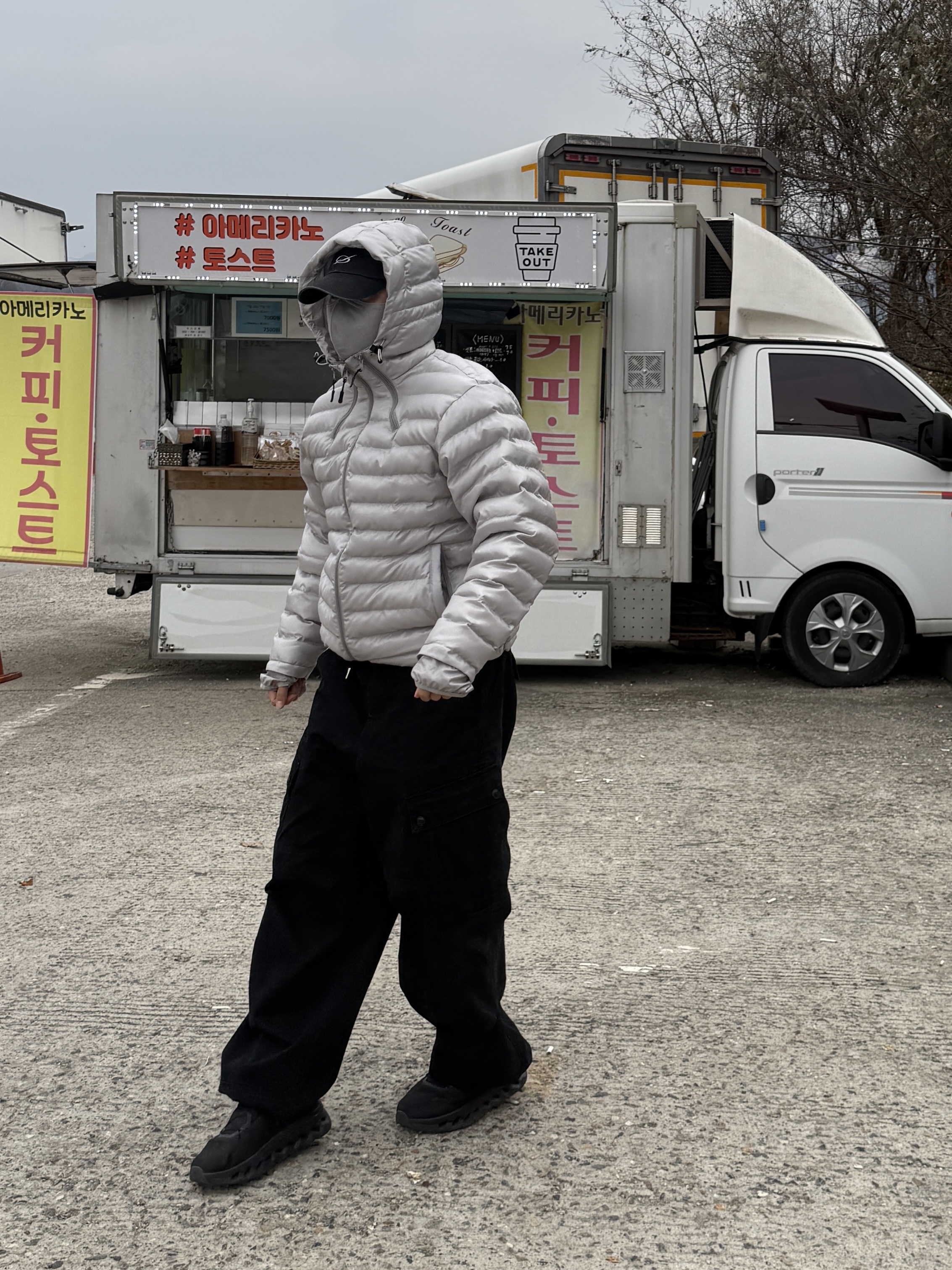 On Running x Post Archive Faction (Paf) Cloudmonster 2 Thorn Brown, On Running x Post Archive Faction (Paf) Cloudmonster 2 Black Magnet 착용 스타일 - 3
