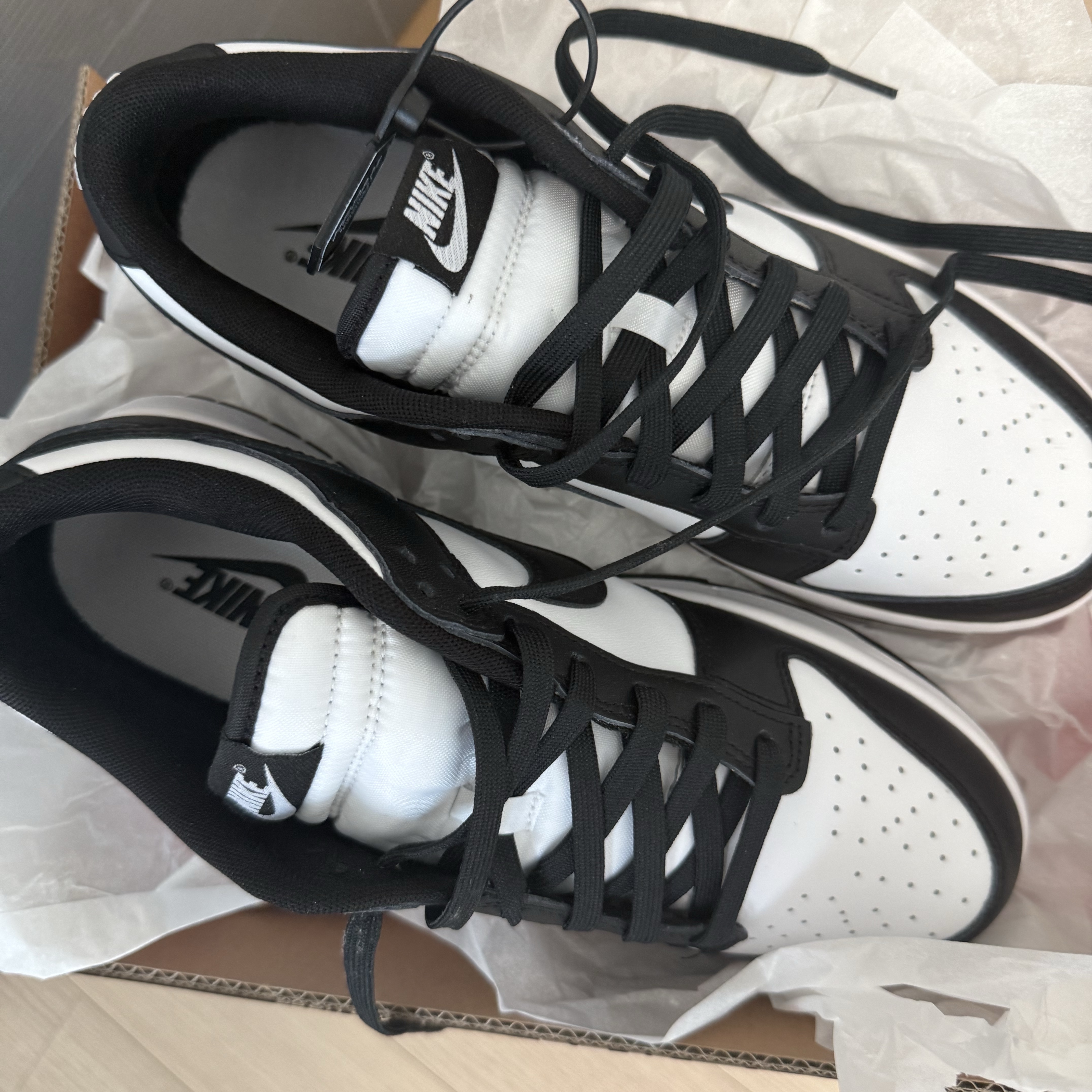 Nike Dunk Low Retro Black 착용 스타일