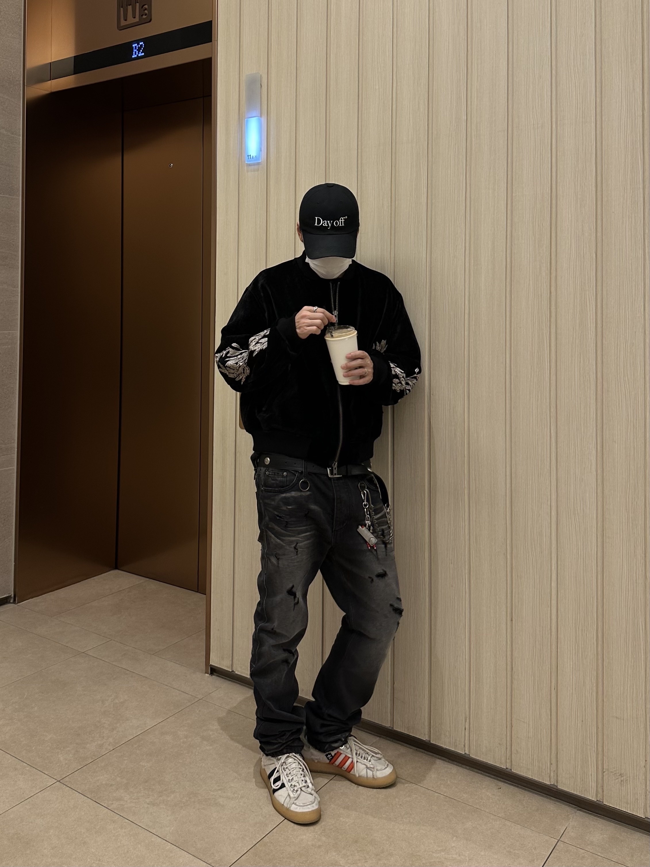 Undermycar Golden Laurel Embroidered Blouson Black - 25SS, Adidas x Song for the Mute Campus 80s Bliss Core Black 착용 스타일 - 4