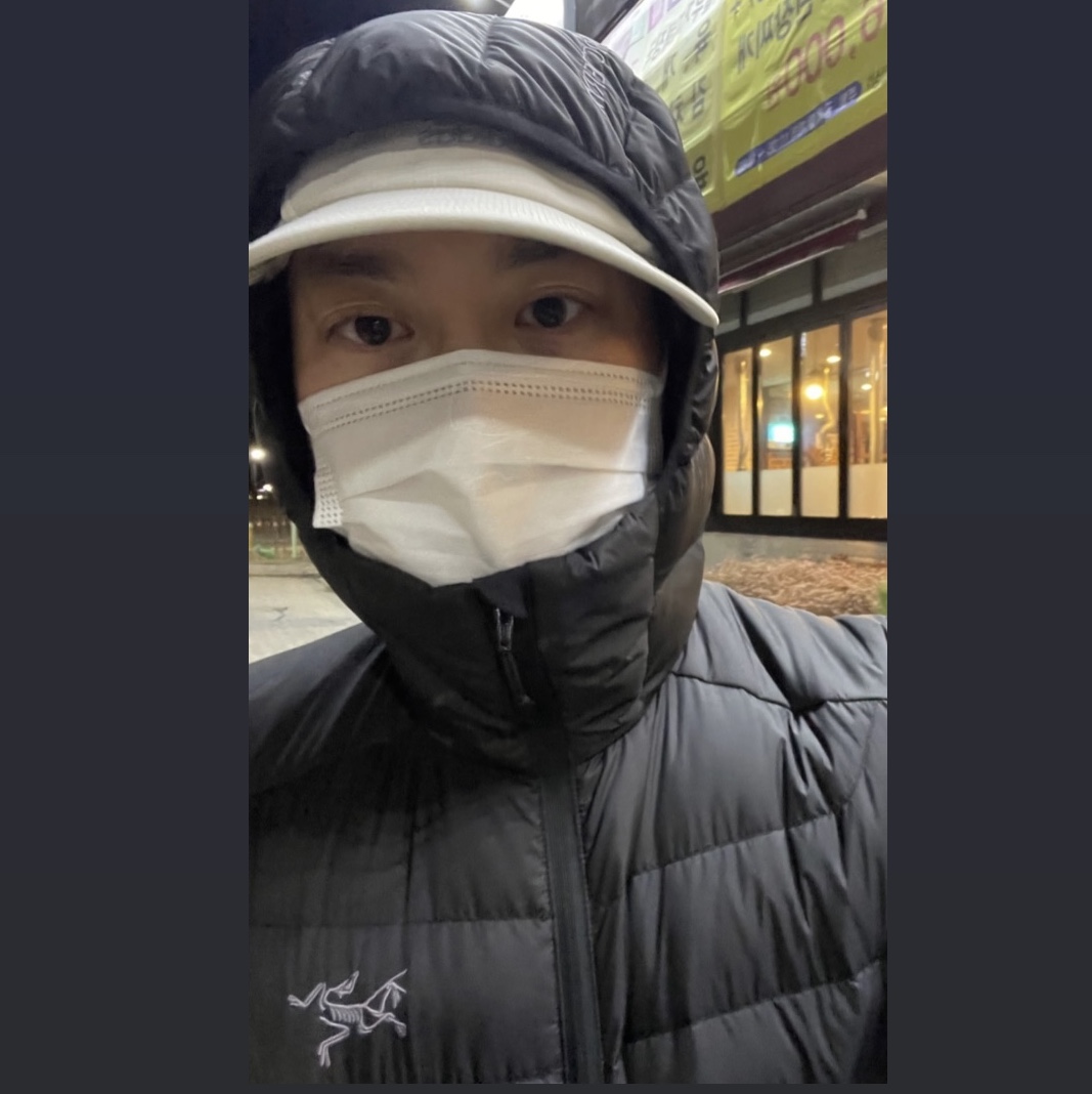Arc'teryx Cerium Hoody Black 착용 스타일