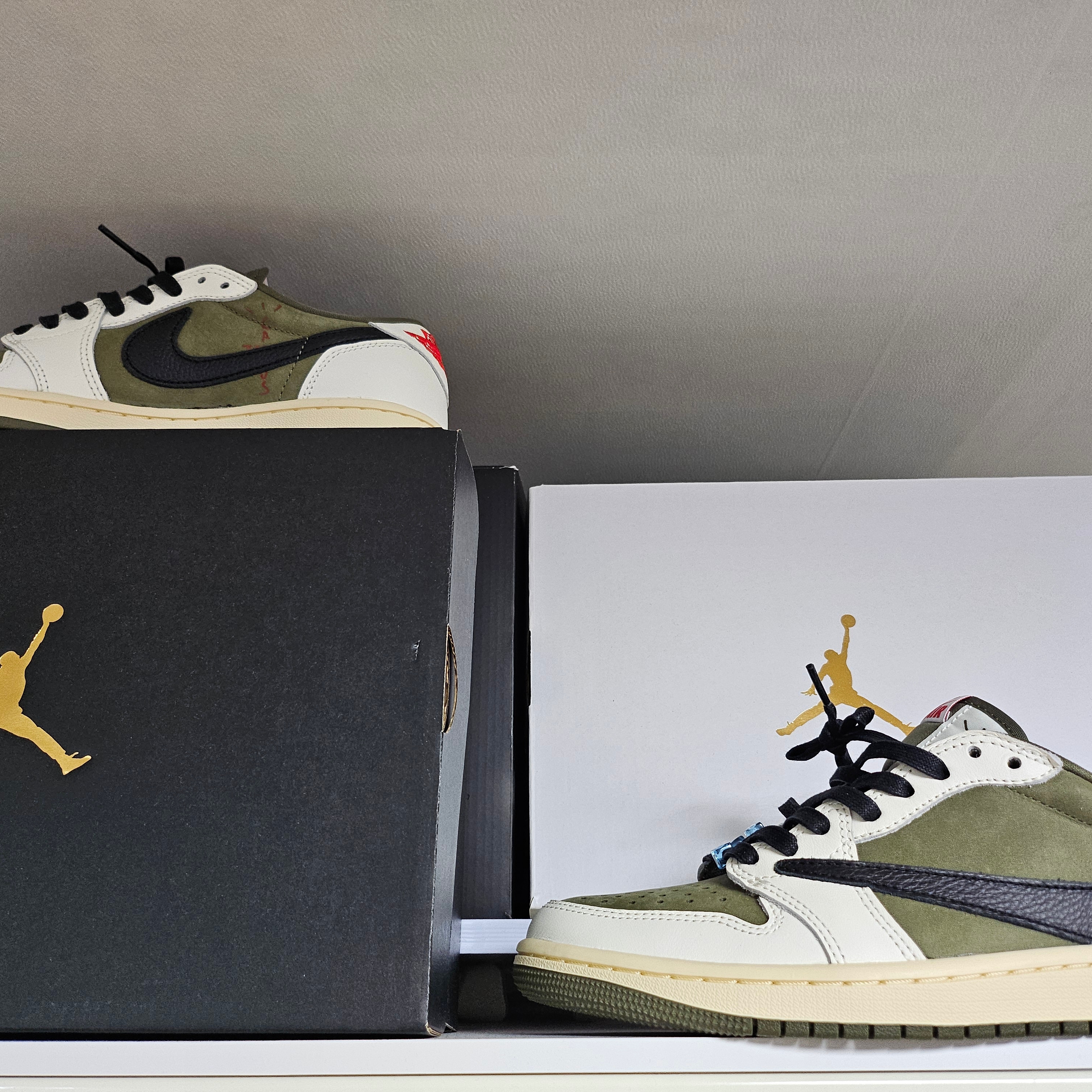 Jordan 1 x Travis Scott Retro Low OG SP Reverse Olive 착용 스타일
