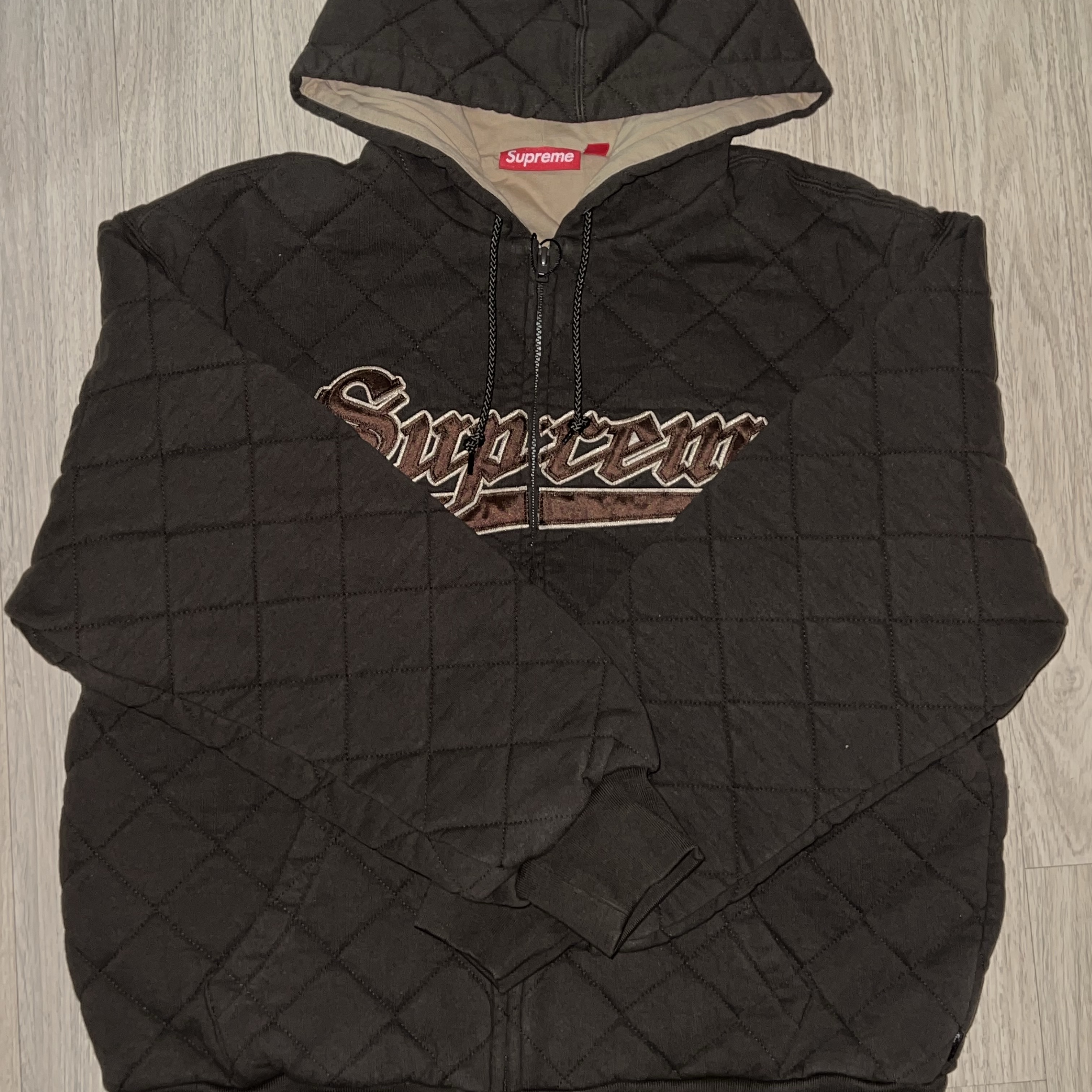Supreme Quilted Zip Up Hooded Sweatshirt Dark Brown - 25FW 착용 스타일 - 1